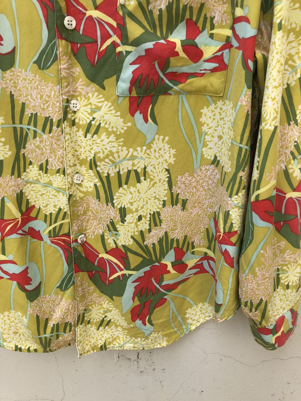 Vintage Vintage Kozue Naito Hobgoblin Japan LS Rayon Hawaiian Shirt Size US S / EU 44-46 / 1 - 4 Thumbnail