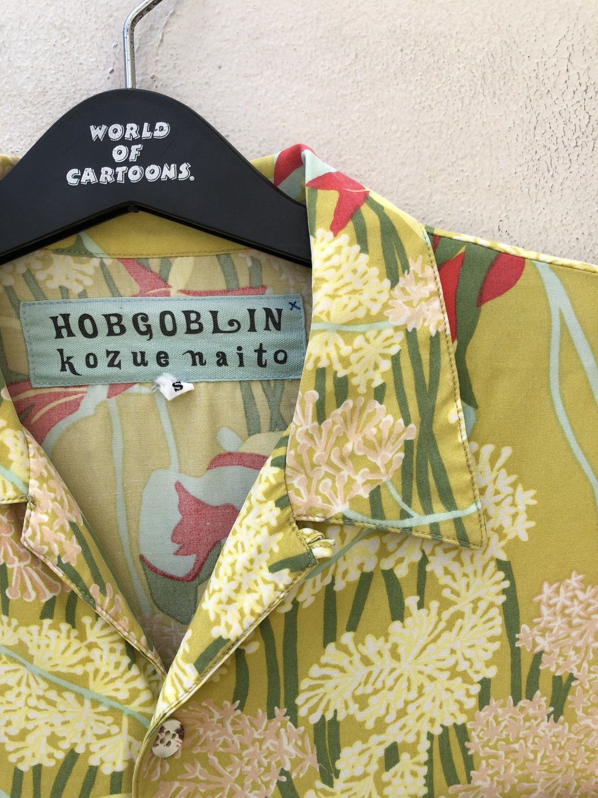 Vintage Vintage Kozue Naito Hobgoblin Japan LS Rayon Hawaiian Shirt Size US S / EU 44-46 / 1 - 3 Thumbnail