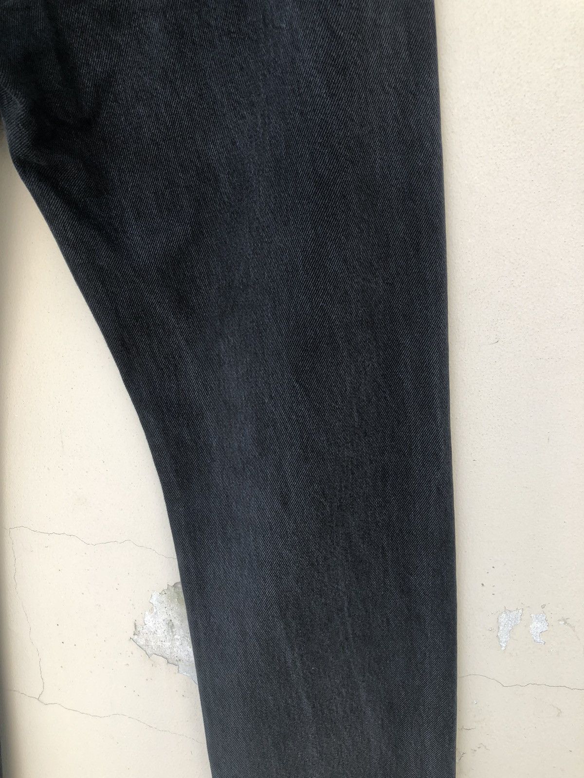 Levi's Vintage 2000 Levi’s 501 Jeans Faded Black Denim Size US 31 - 14 Thumbnail