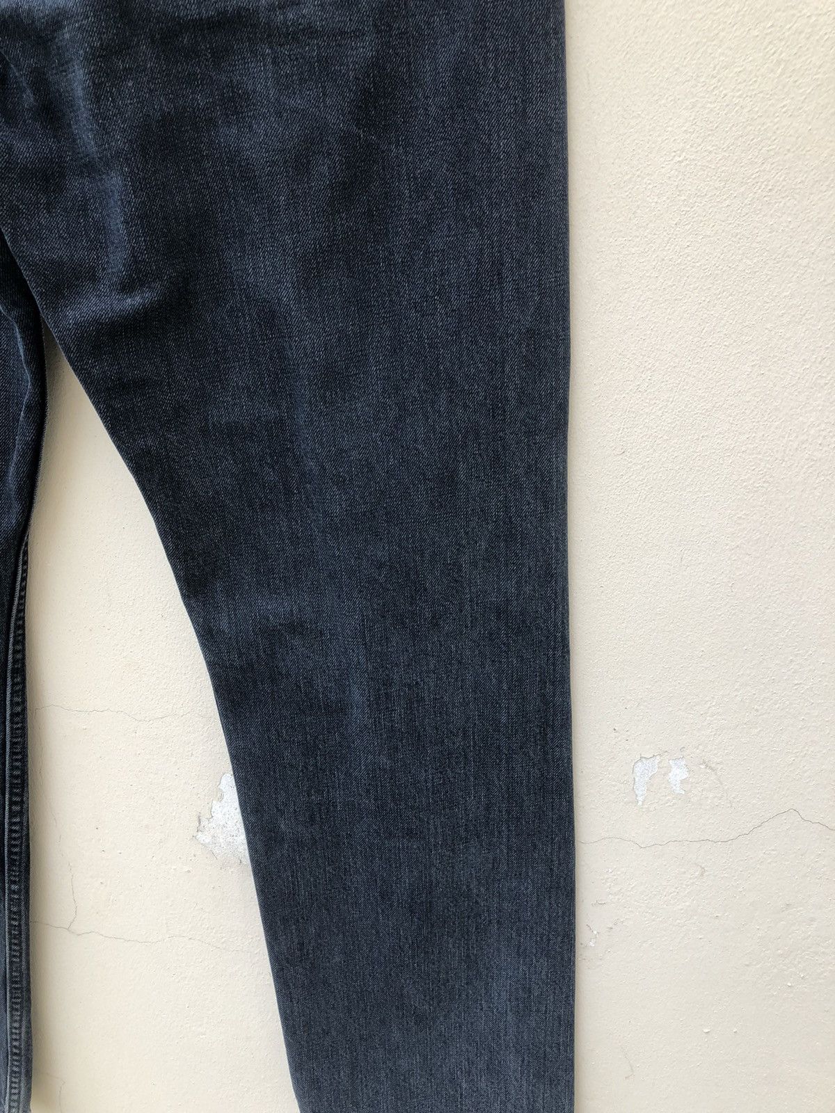 Levi's Vintage 2002 Levi’s 501 Jeans Faded Blue Black Denim Size US 33 - 16 Thumbnail