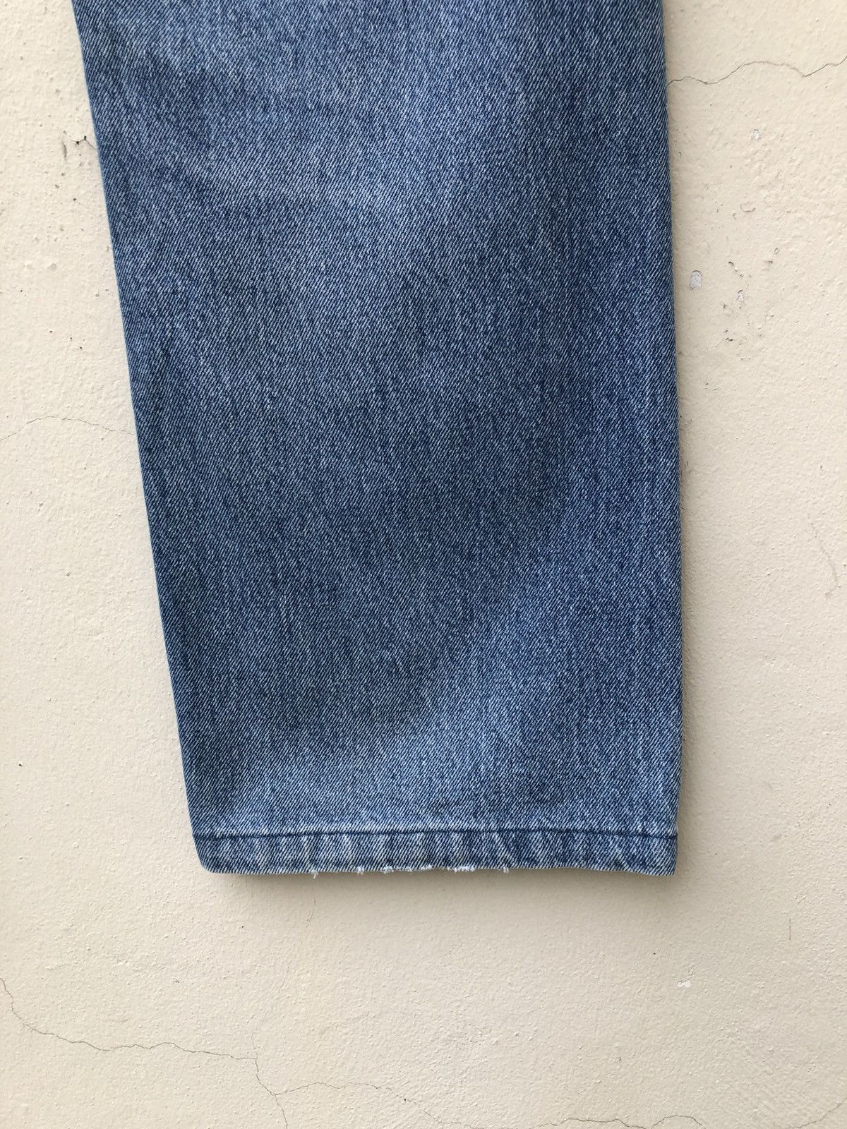 Levi's Vintage 1997 Levi’s 501 Jeans Distressed Ageing Denim Size US 35 - 18 Thumbnail