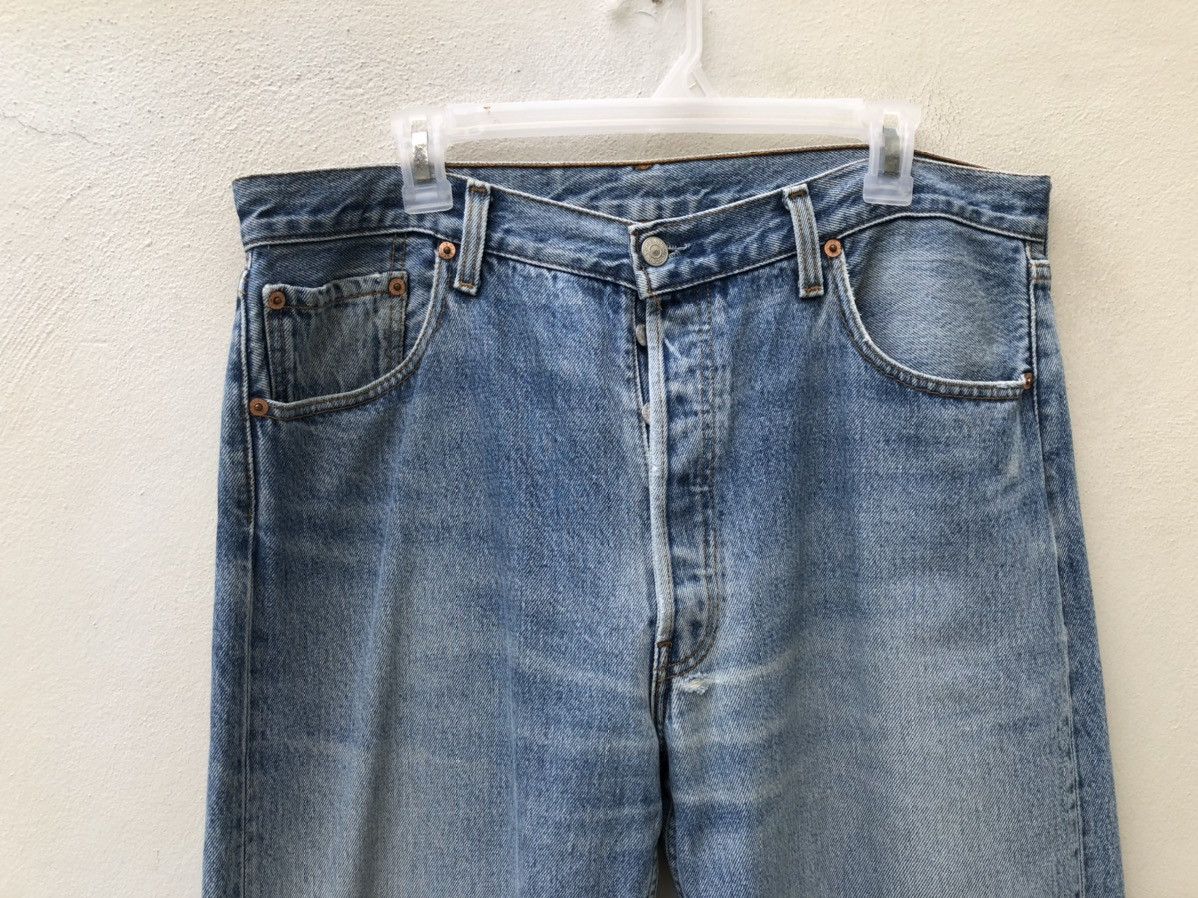 Levi's Vintage 1997 Levi’s 501 Jeans Distressed Ageing Denim Size US 35 - 2 Thumbnail