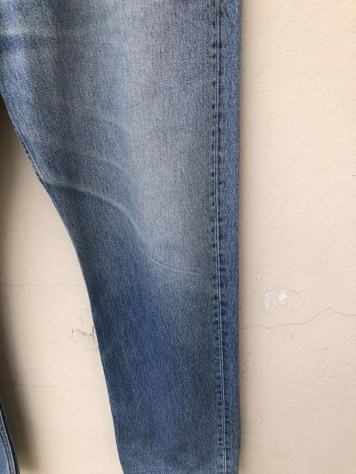 Levi's Vintage 1997 Levi’s 501 Jeans Distressed Ageing Denim Size US 35 - 8 Thumbnail