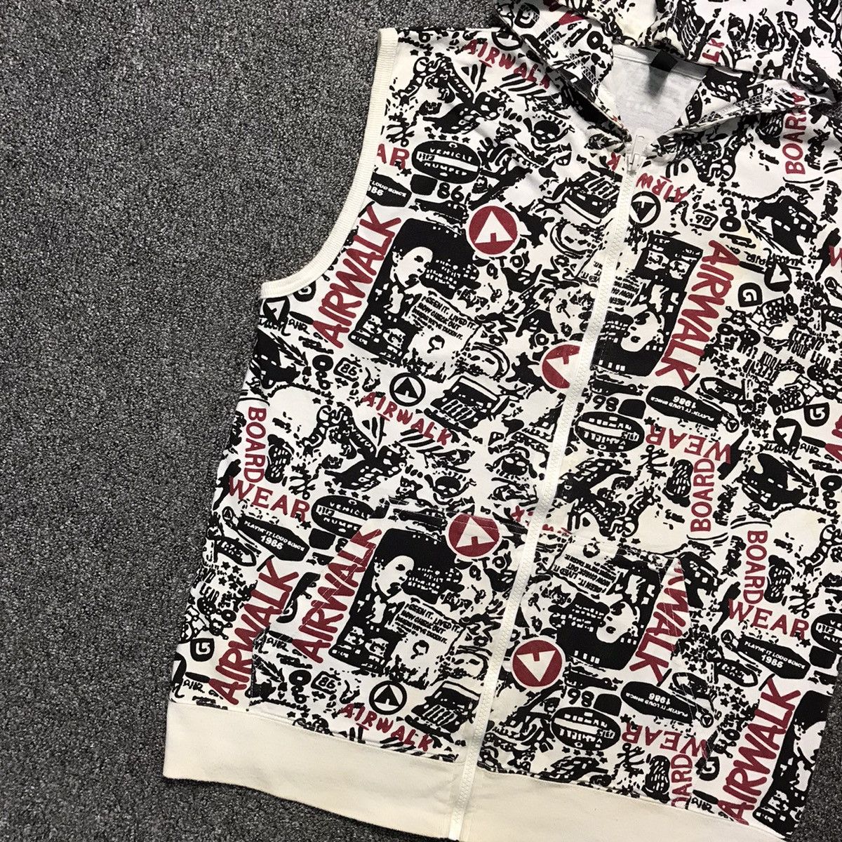 Airwalk Vintage Airwalk All Over Print Sleeveless Hoodie Size US L / EU 52-54 / 3 - 2 Thumbnail