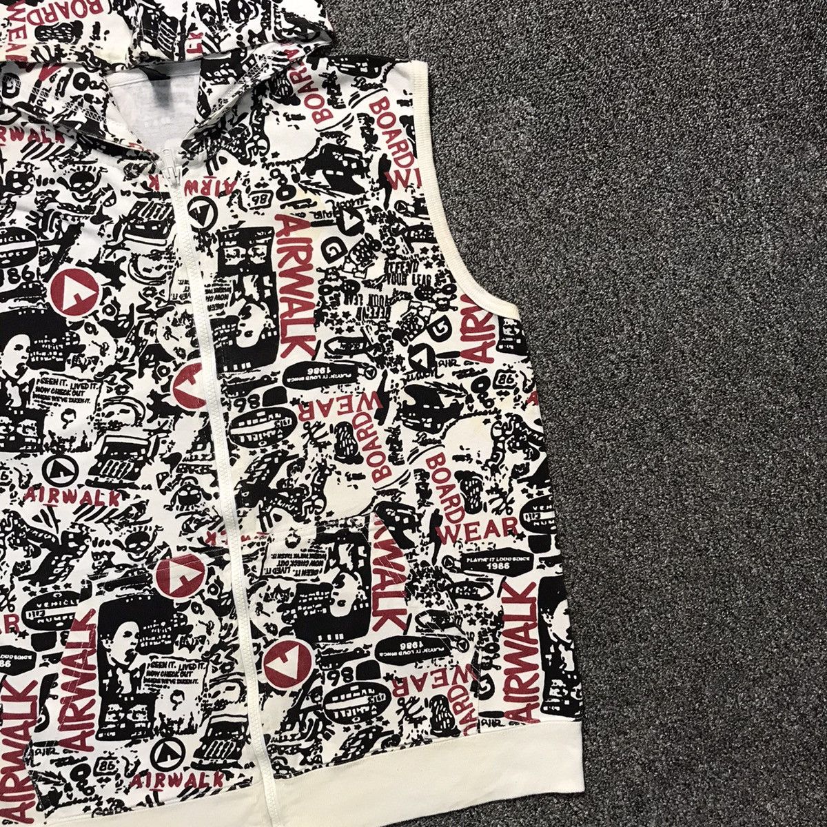 Airwalk Vintage Airwalk All Over Print Sleeveless Hoodie Size US L / EU 52-54 / 3 - 3 Thumbnail