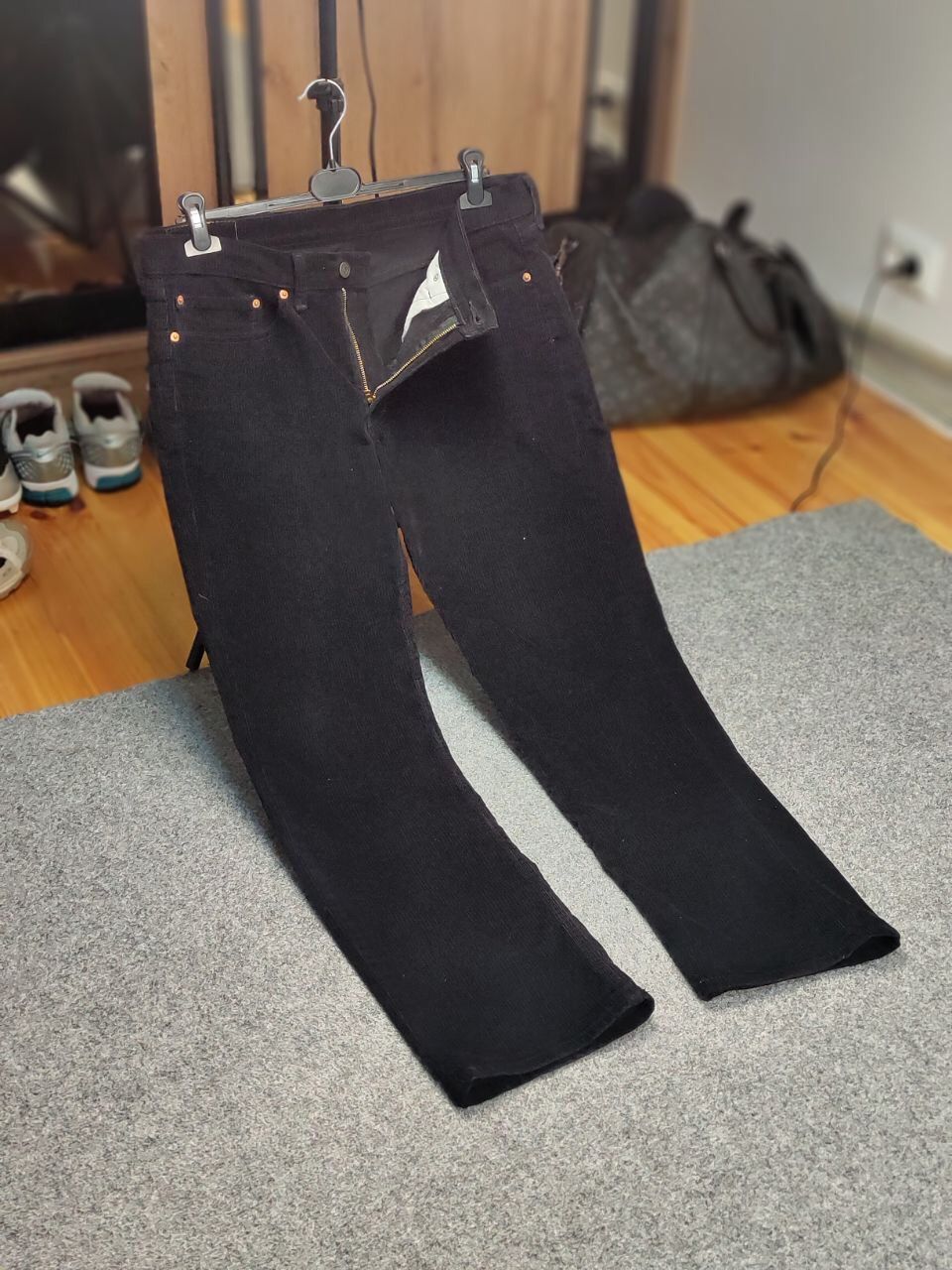 Levi's Vintage Levi’s 514 Black Corduroy Pants Trousers Velvet USA Size US 34 / EU 50 - 21 Thumbnail