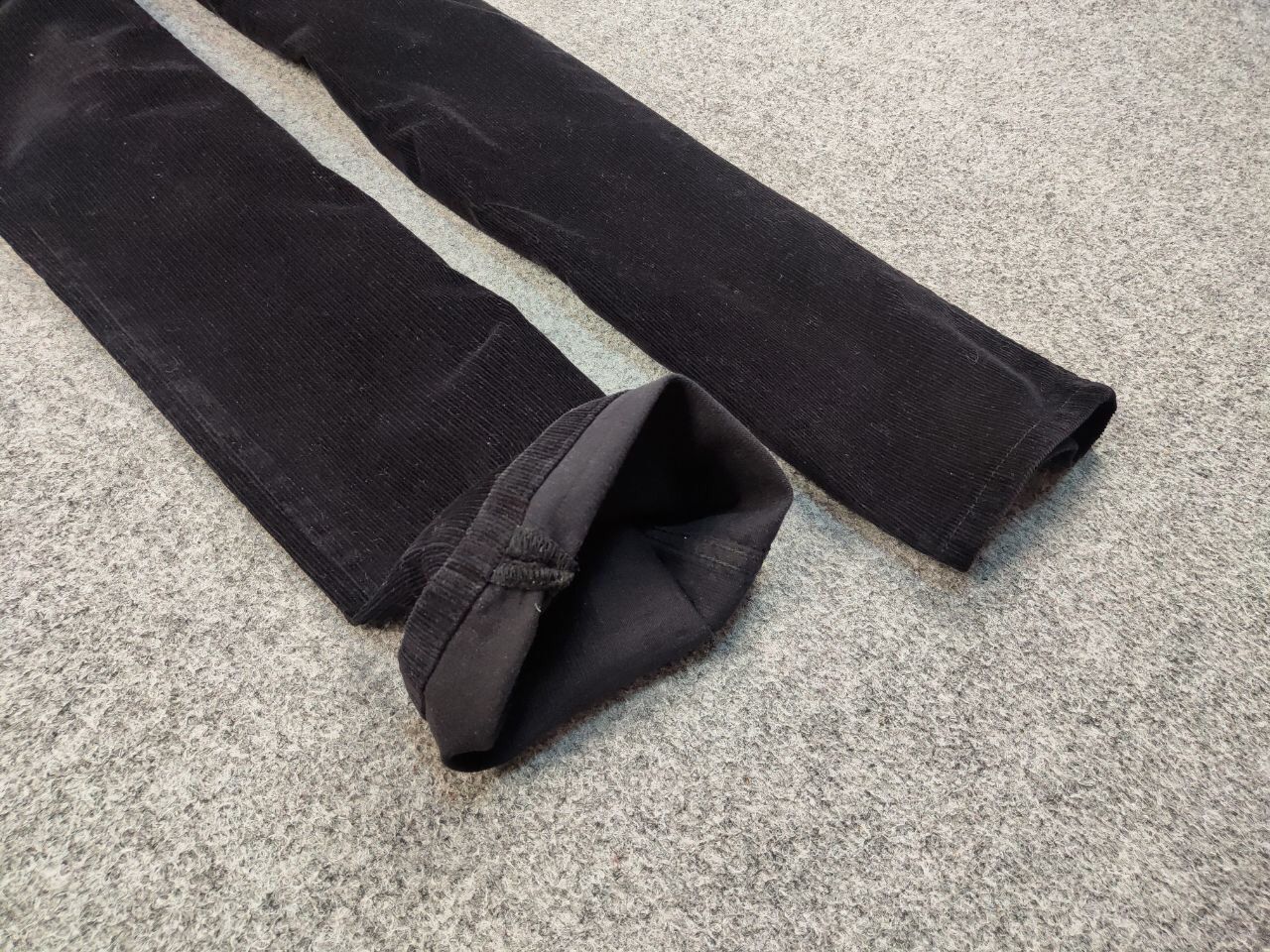 Levi's Vintage Levi’s 514 Black Corduroy Pants Trousers Velvet USA Size US 34 / EU 50 - 9 Thumbnail