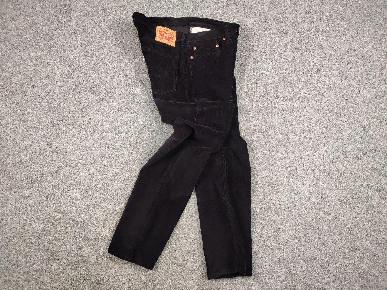 Levi's Vintage Levi’s 514 Black Corduroy Pants Trousers Velvet USA Size US 34 / EU 50 - 16 Thumbnail