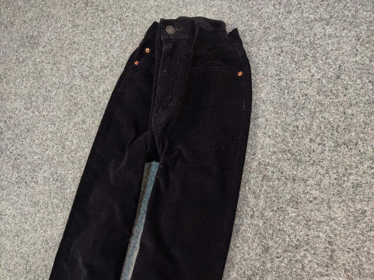 Levi's Vintage Levi’s 514 Black Corduroy Pants Trousers Velvet USA Size US 34 / EU 50 - 4 Thumbnail