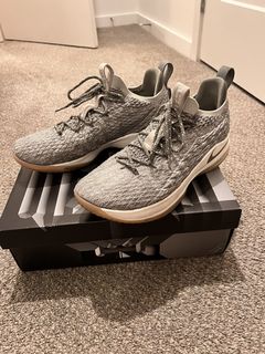 Lebron 15 hotsell low light