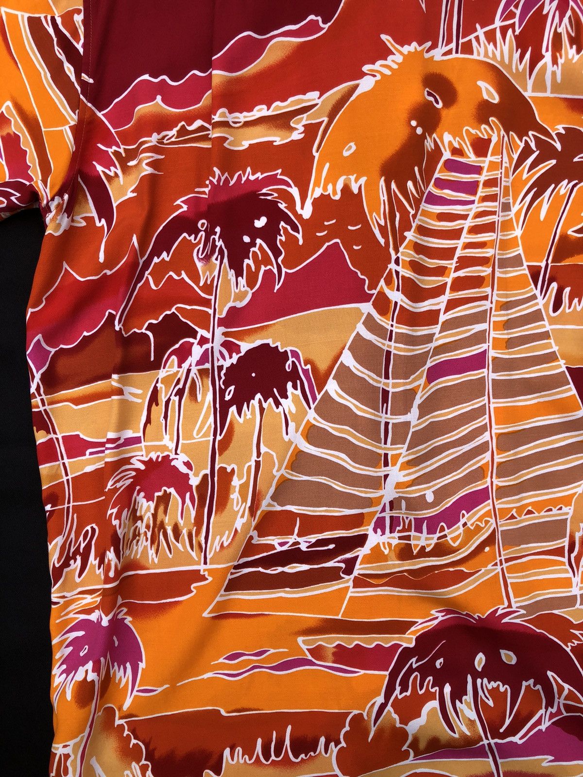 Vintage Vintage 90s Le Lys Rouge Rayon Psychedelic Hawaiian Shirt Size US M / EU 48-50 / 2 - 13 Thumbnail