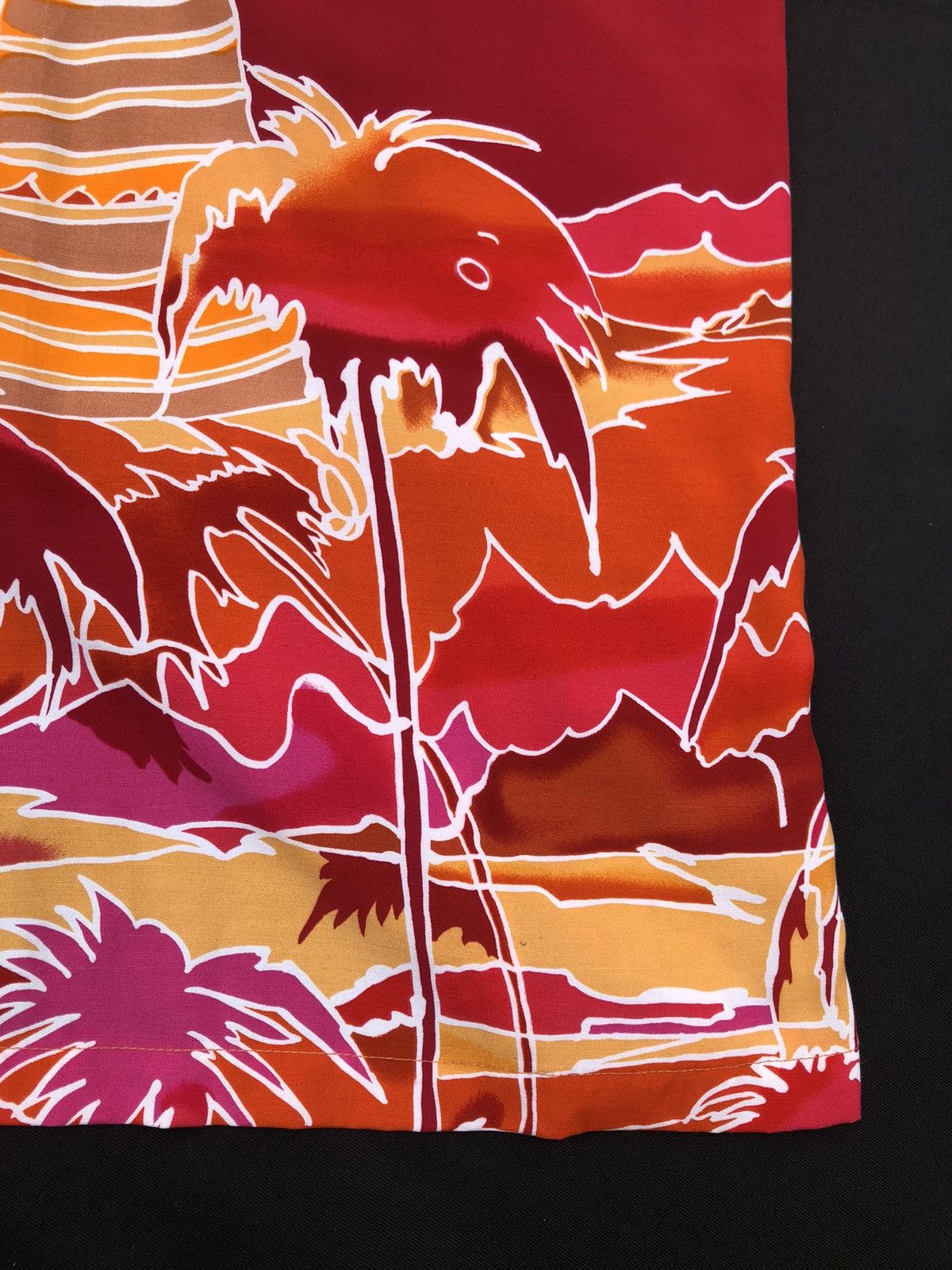 Vintage Vintage 90s Le Lys Rouge Rayon Psychedelic Hawaiian Shirt Size US M / EU 48-50 / 2 - 15 Thumbnail
