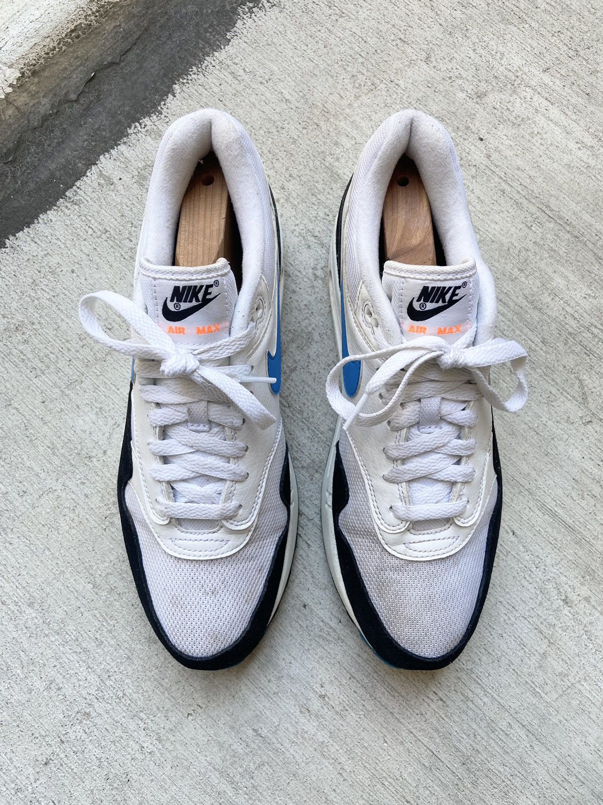 Total 9 air max sales