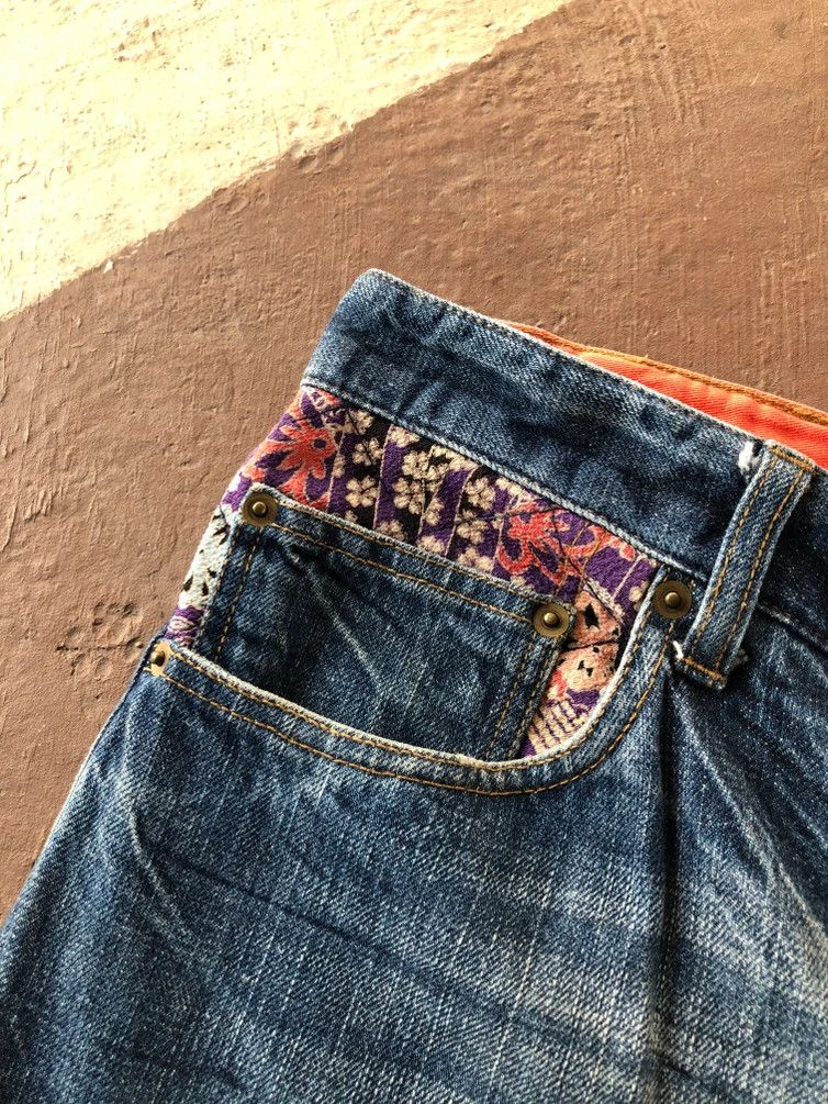 Karakuri Tamashii RARE🔥VINTAGE KARAKURI TAMASHII KOI FISH EMBROIDERIES DENIM Size US 34 / EU 50 - 7 Thumbnail