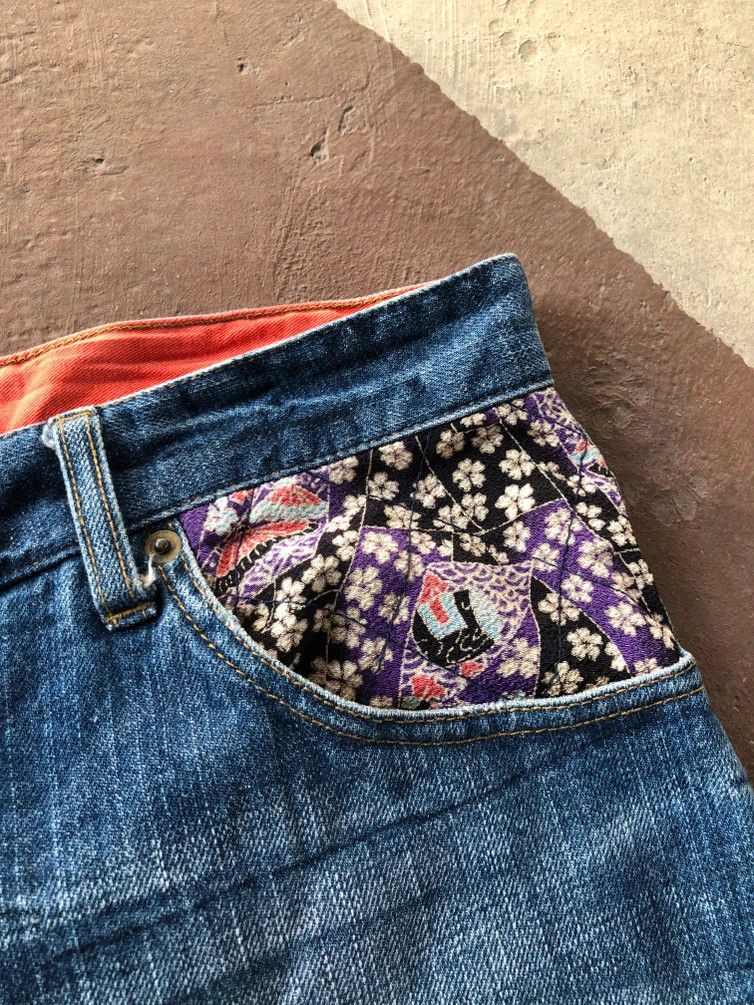 Karakuri Tamashii RARE🔥VINTAGE KARAKURI TAMASHII KOI FISH EMBROIDERIES DENIM Size US 34 / EU 50 - 6 Thumbnail