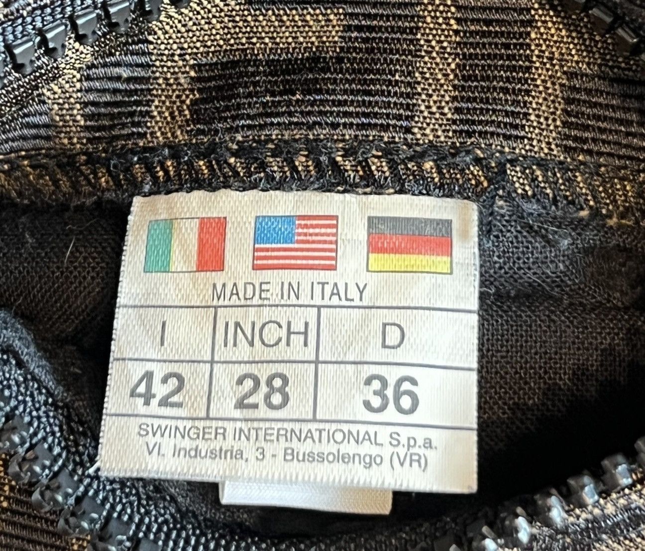 Fendi 90s FENDI FF Zucca Monogram Reversible Zip-Up Vest Size M / US 6-8 / IT 42-44 - 7 Thumbnail