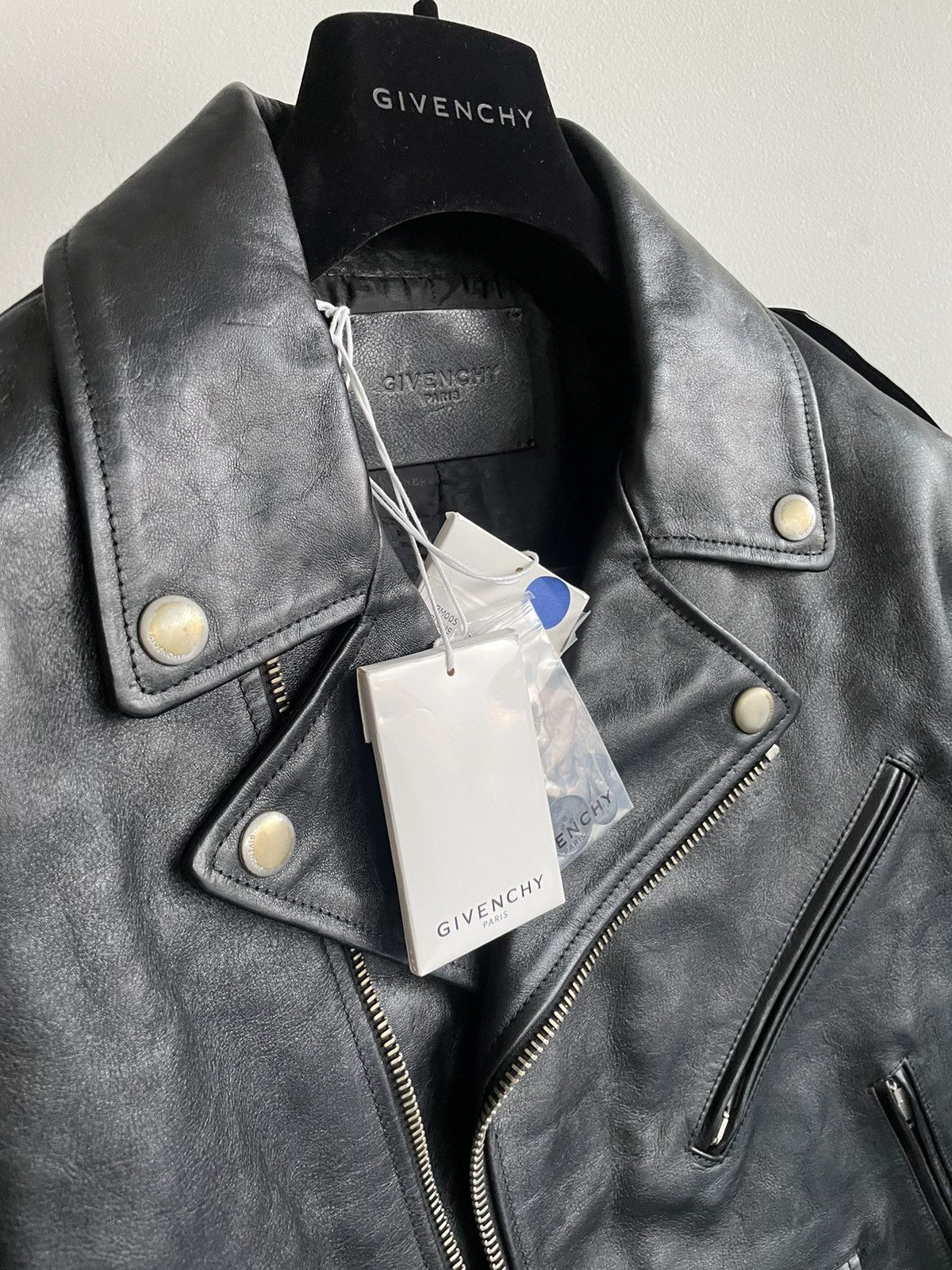 Givenchy RARE $5,500 Value Runway Givenchy DiSTRESSED Leather jacket Size US L / EU 52-54 / 3 - 20 Thumbnail