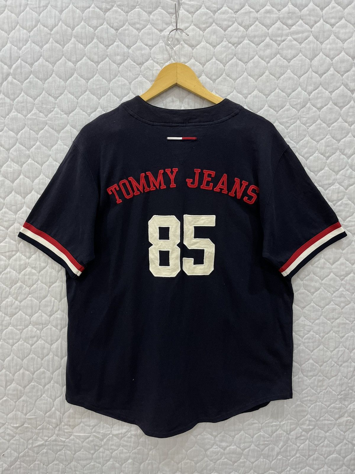 Tommy Jeans I. TOMMY JEANS BASEBALL SHIRTS Size US M / EU 48-50 / 2 - 1 Thumbnail
