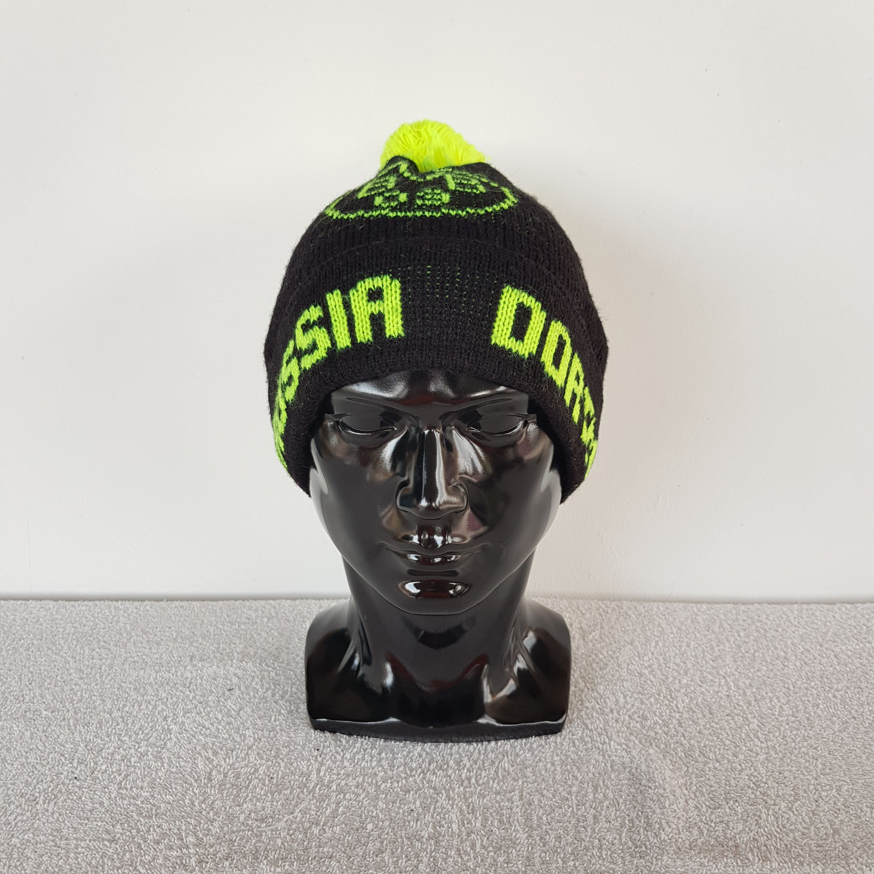 Vintage Borussia Dortmund hats Beanie Snow Cap - AC10415. Size ONE SIZE - 2 Thumbnail
