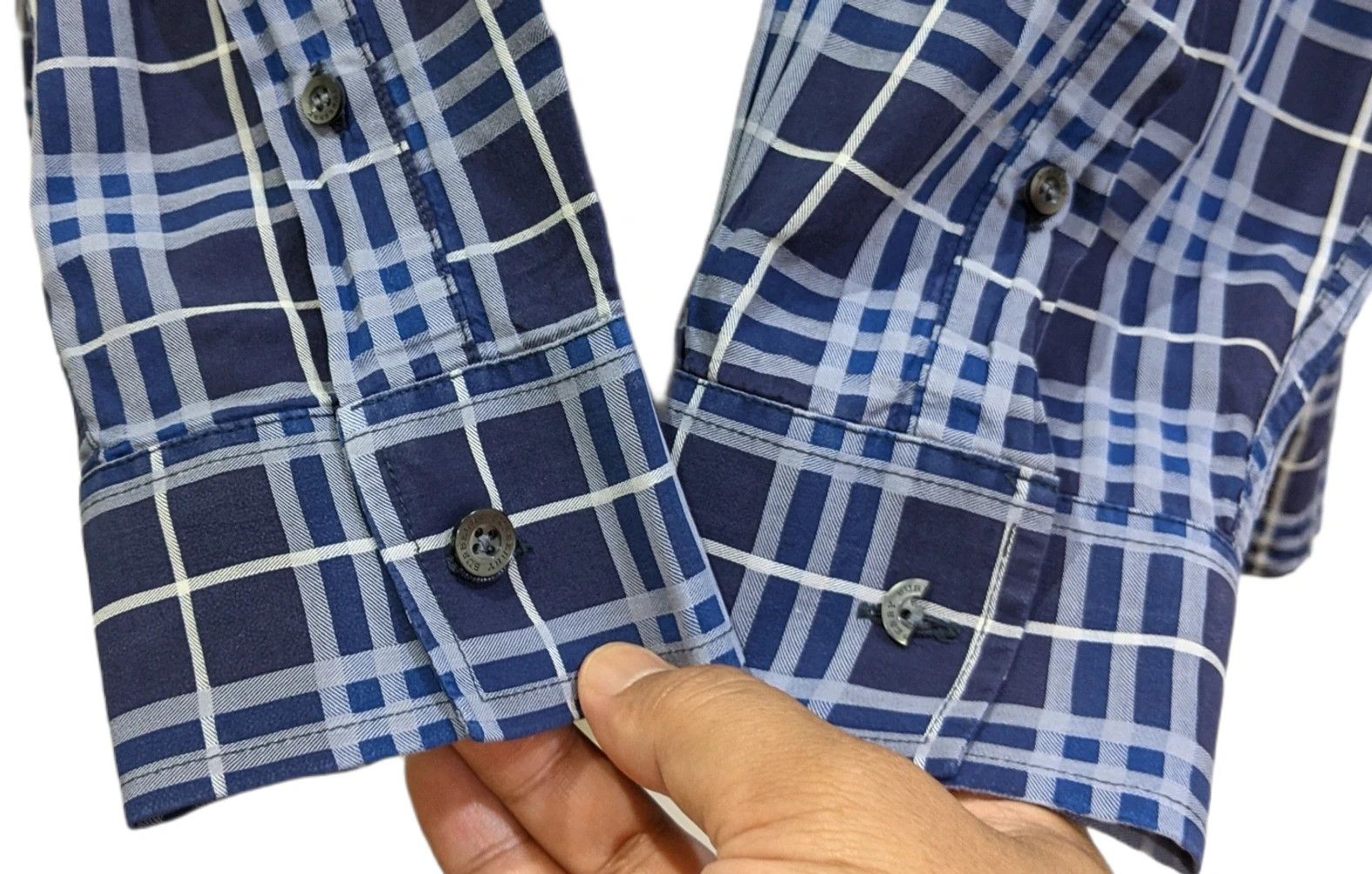 Burberry Authentic Burberry LS Made in UK Button Ups L fits XL Size US L / EU 52-54 / 3 - 6 Thumbnail