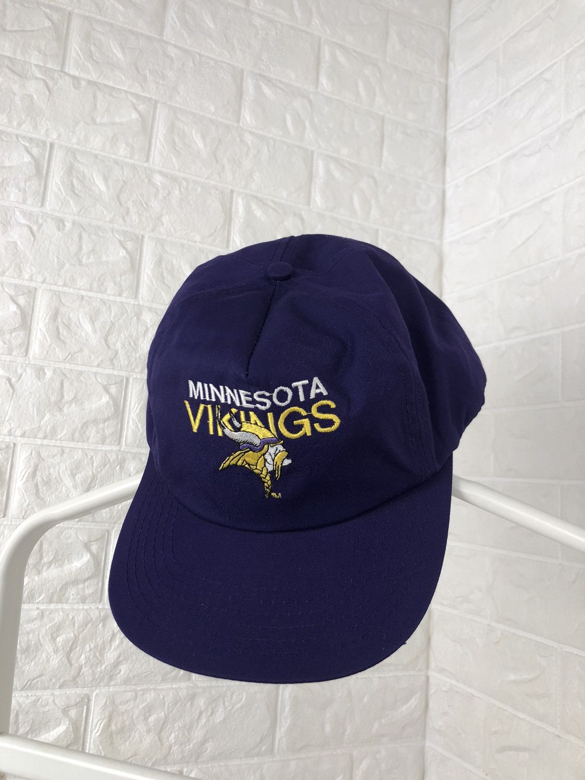NFL × Vintage Vintage 90's Minnesota Vikings Snapback Size ONE SIZE - 2 Thumbnail