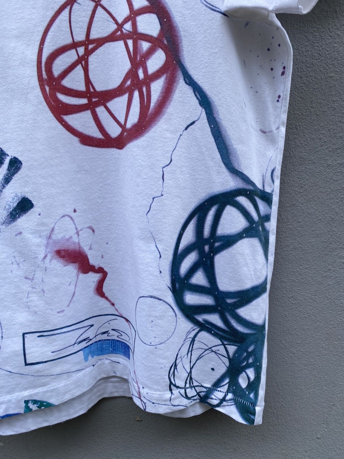 Designer × Futura × Japanese Brand SS2017 uniqlo x futura laboratories atoms graffiti tee Size US L / EU 52-54 / 3 - 7 Thumbnail