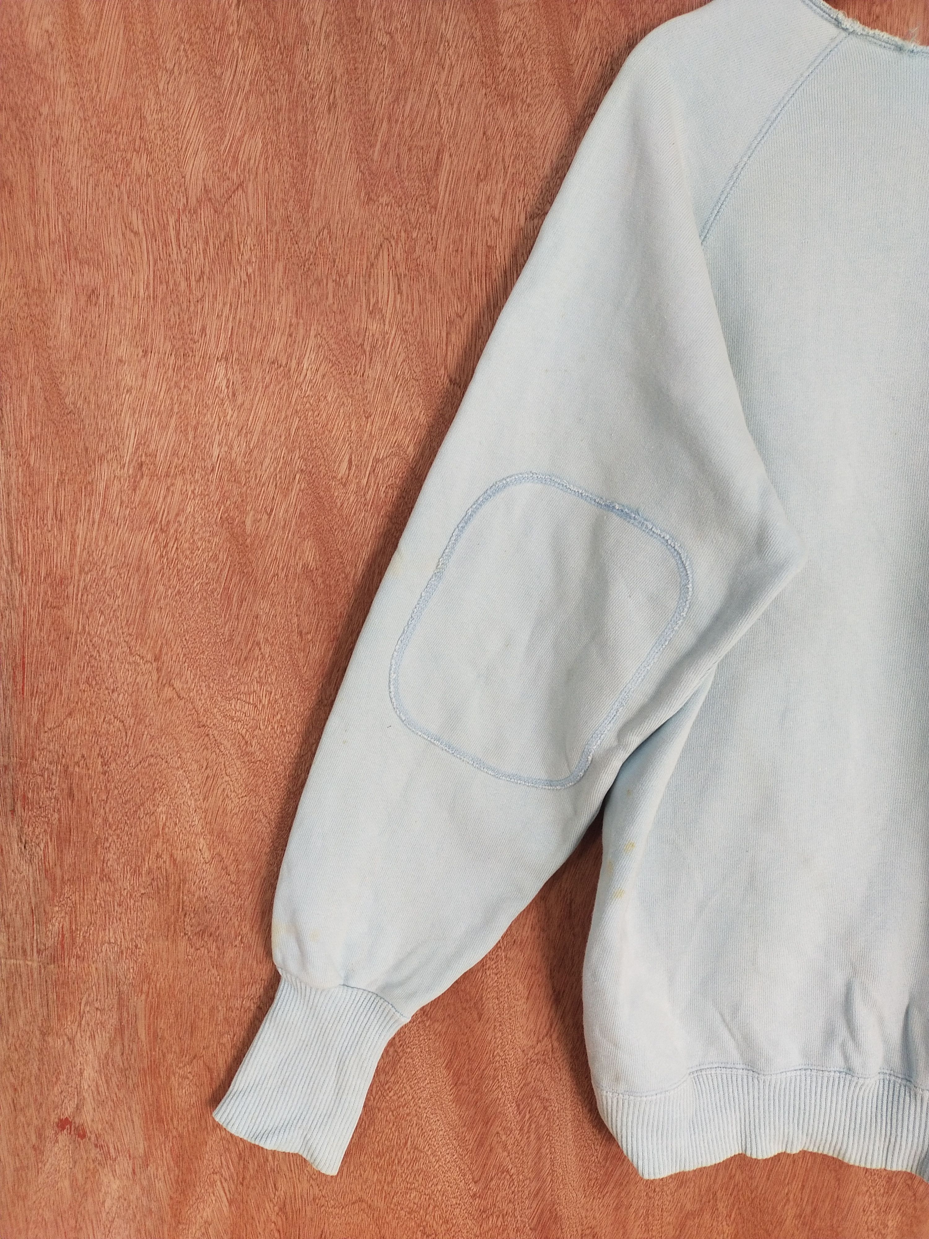 Japanese Brand Prize Winner Beagles light blue sweatshirt #H283 Size US M / EU 48-50 / 2 - 8 Thumbnail