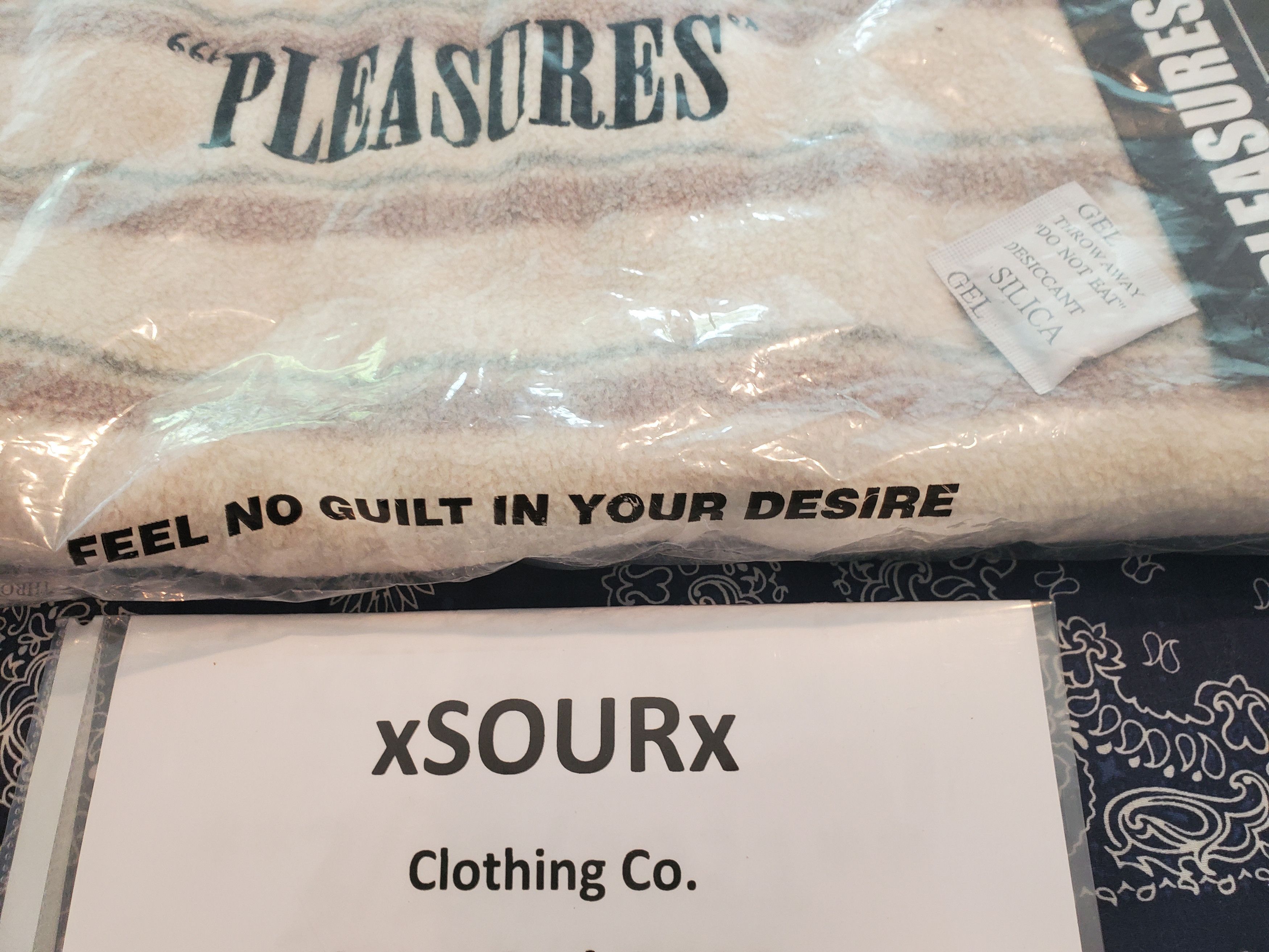 Pleasures PLEASURES Ace Reverse Fleece Crewneck Tan Size US XXL / EU 58 / 5 - 9 Thumbnail