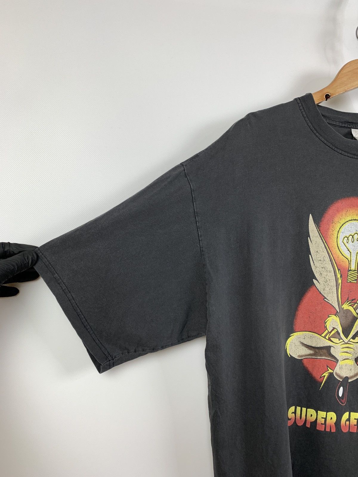 Cartoon Network 1997 Vintage Wile E Coyote Super Genius Warner Bros Faded Size US XL / EU 56 / 4 - 9 Thumbnail