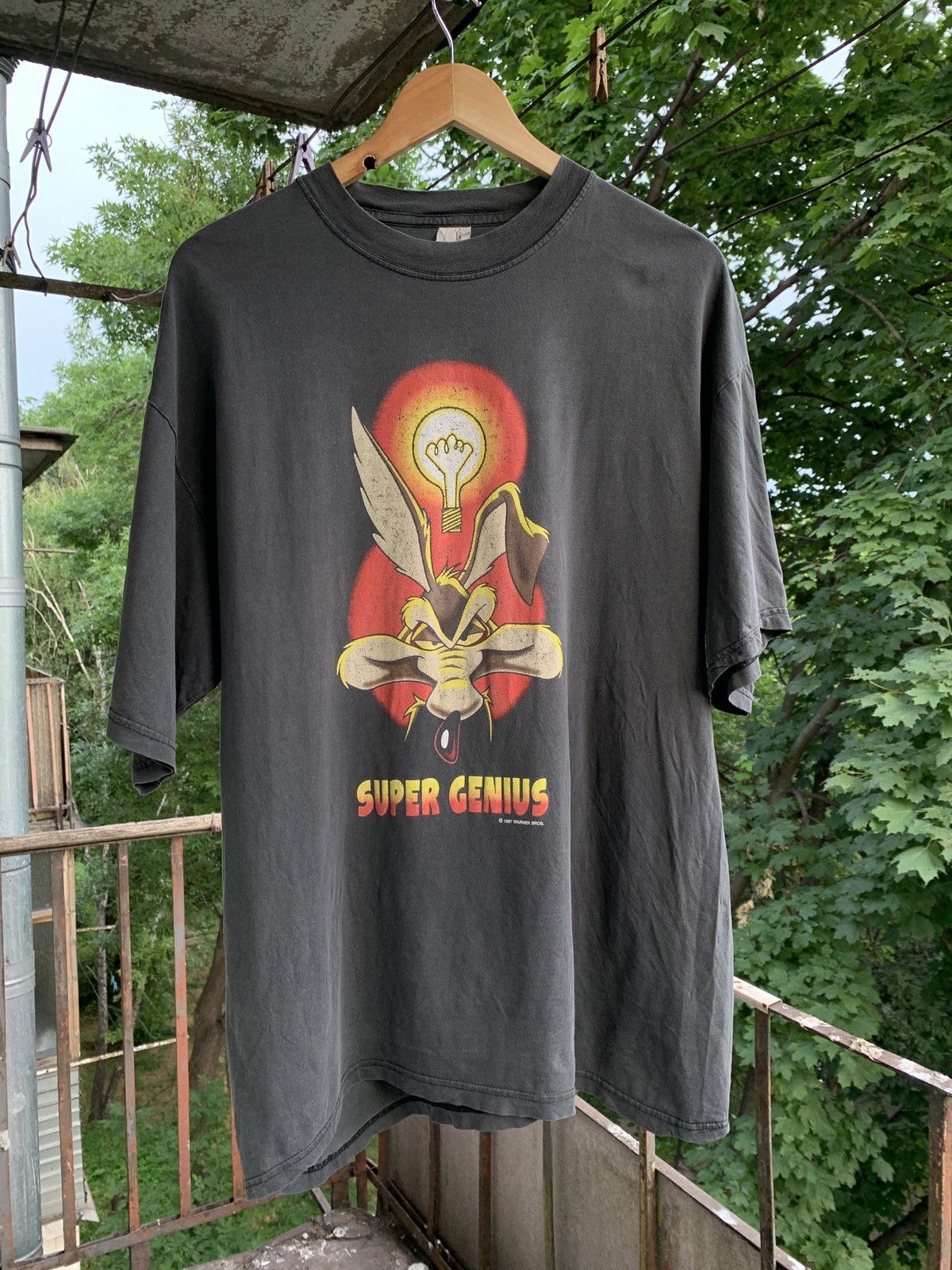 Cartoon Network 1997 Vintage Wile E Coyote Super Genius Warner Bros Faded Size US XL / EU 56 / 4 - 2 Thumbnail