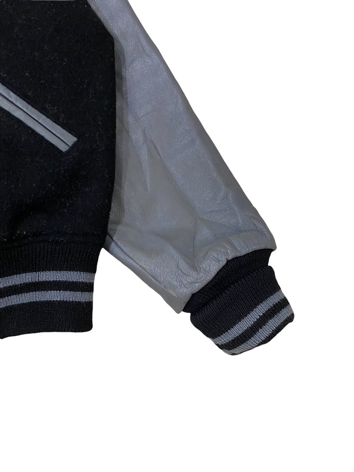 Japanese Brand 🌟 RARE VANGUARDS 5C CLUB WOOL LEATHER PATCHES VARSITY JACKET Size US M / EU 48-50 / 2 - 7 Thumbnail