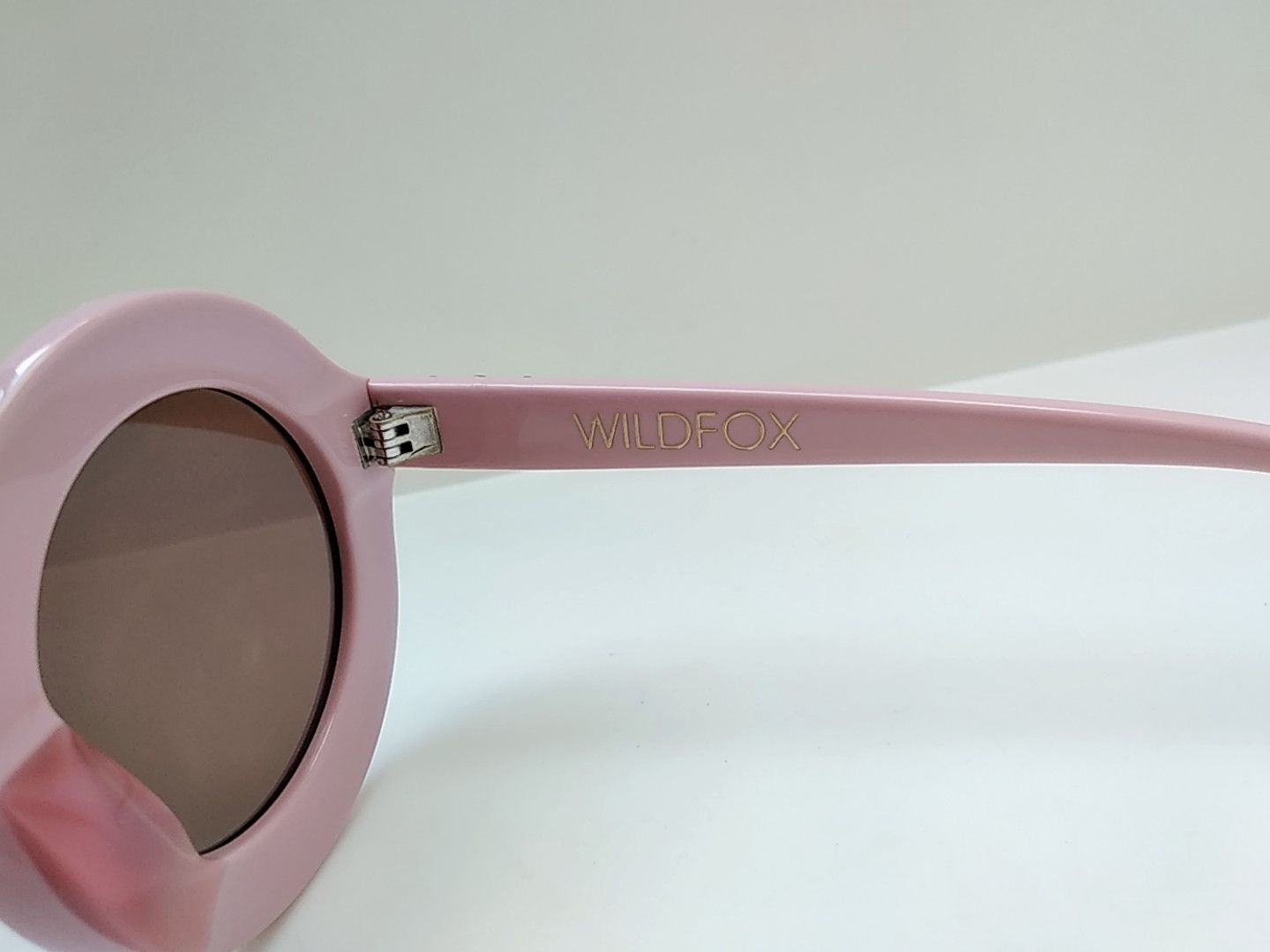Wildfox twiggy round pink sunglasses Brand New* Black Wildfox Sunglasses ? Comes with... | Depop main image 4
