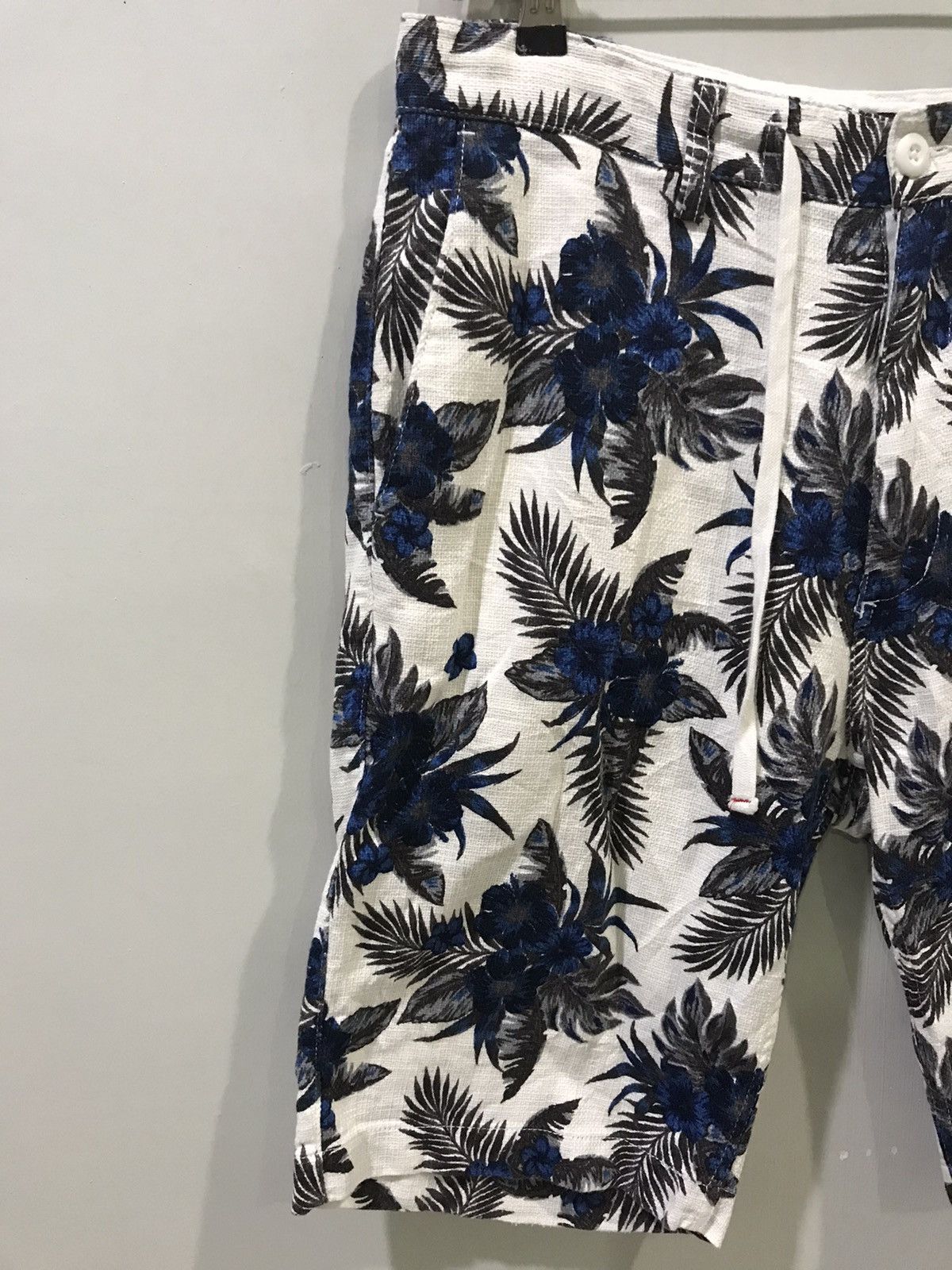 Beams Plus × Japanese Brand BEAMS HEART Japan Floral Linen Short Pant Size US 32 / EU 48 - 3 Thumbnail