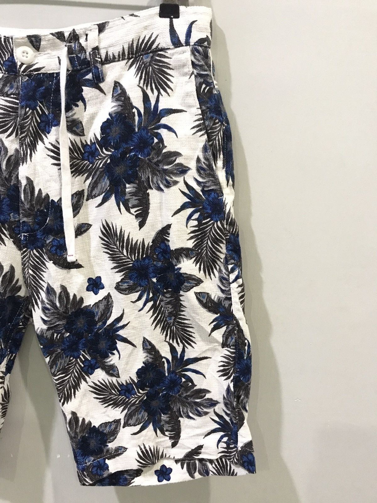 Beams Plus × Japanese Brand BEAMS HEART Japan Floral Linen Short Pant Size US 32 / EU 48 - 2 Thumbnail