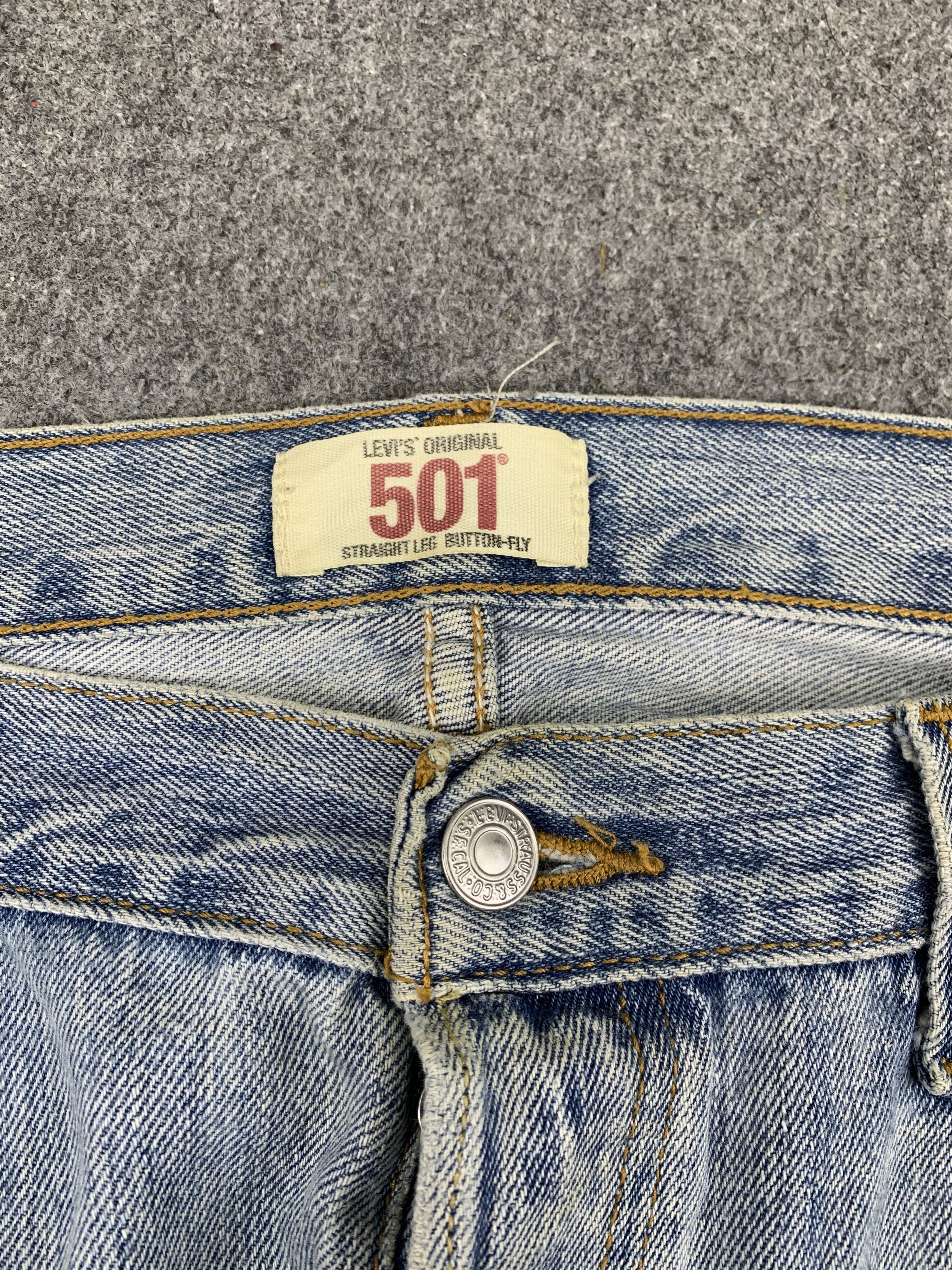 Levi's Vintage Levis 501 Light Wash Jeans DP1821 Size US 38 / EU 54 - 13 Thumbnail