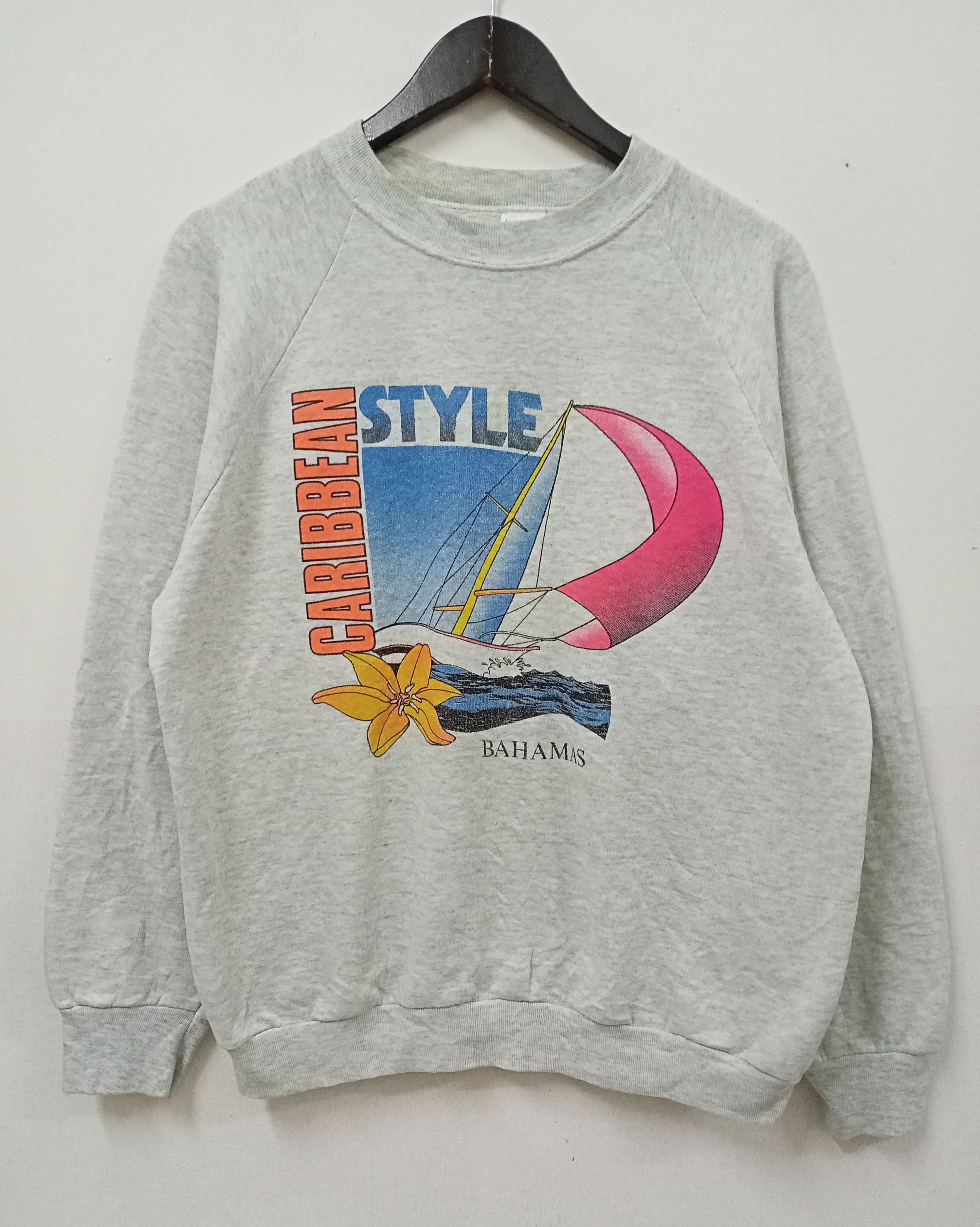 Vintage Vintage 90's Caribbean Style Bahamas Sweatshirt Size US L / EU 52-54 / 3 - 1 Thumbnail