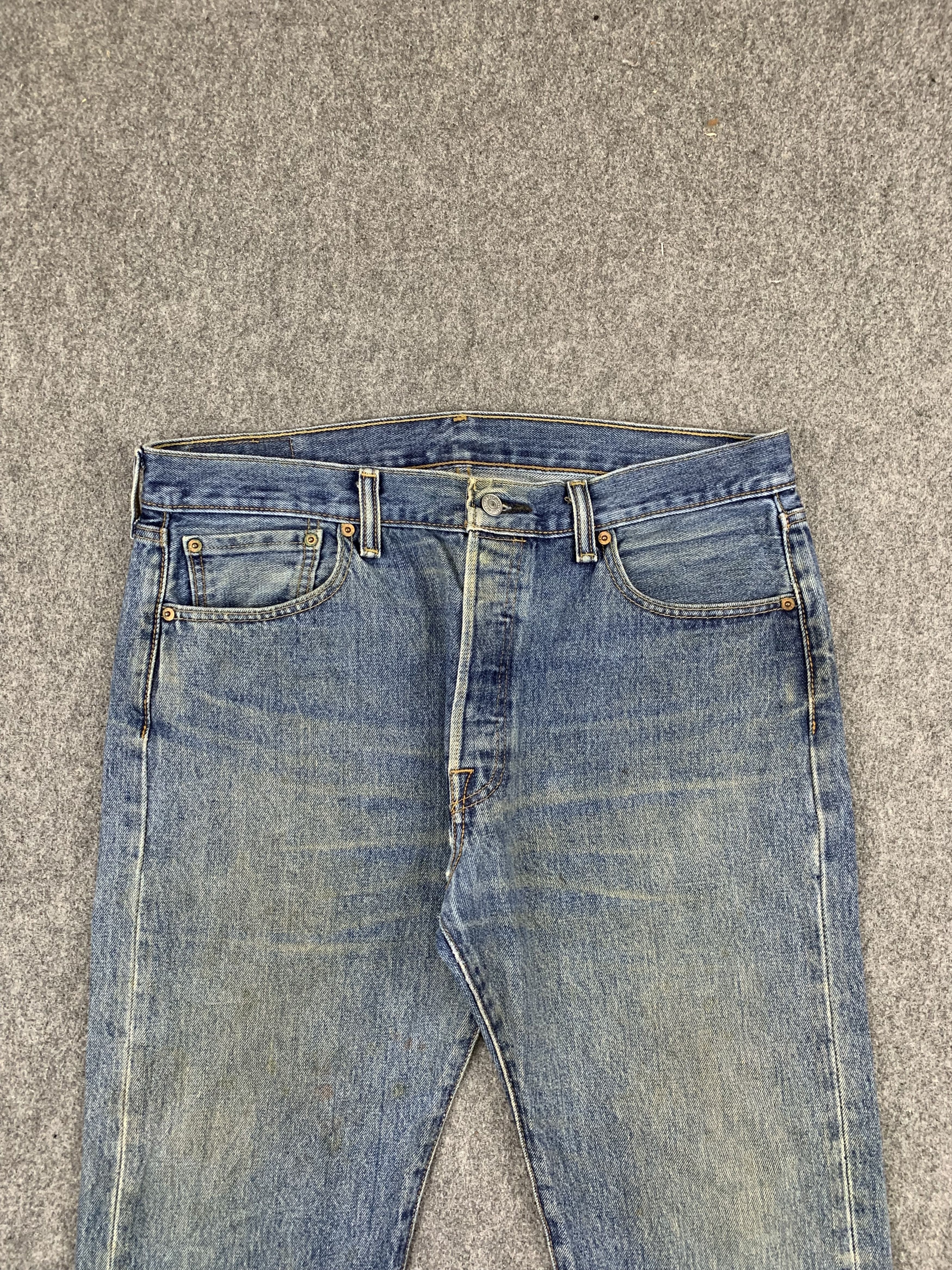 Levi's Vintage Levis 501 Light Blue Jeans DP1825 Size US 36 / EU 52 - 2 Thumbnail