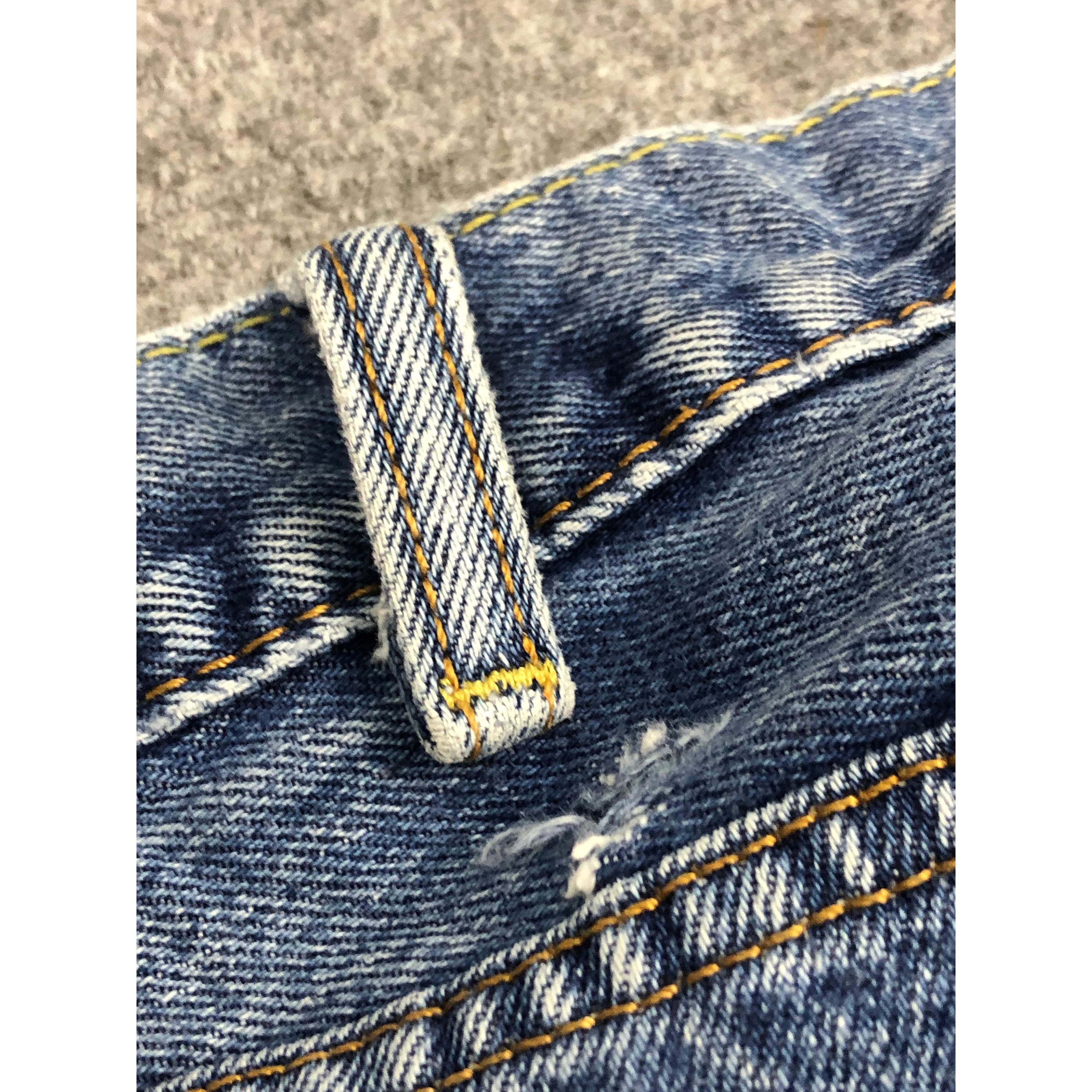 Levi's Vintage Levis Lightwash Blue Jeans DP0382 Size US 40 / EU 56 - 8 Thumbnail