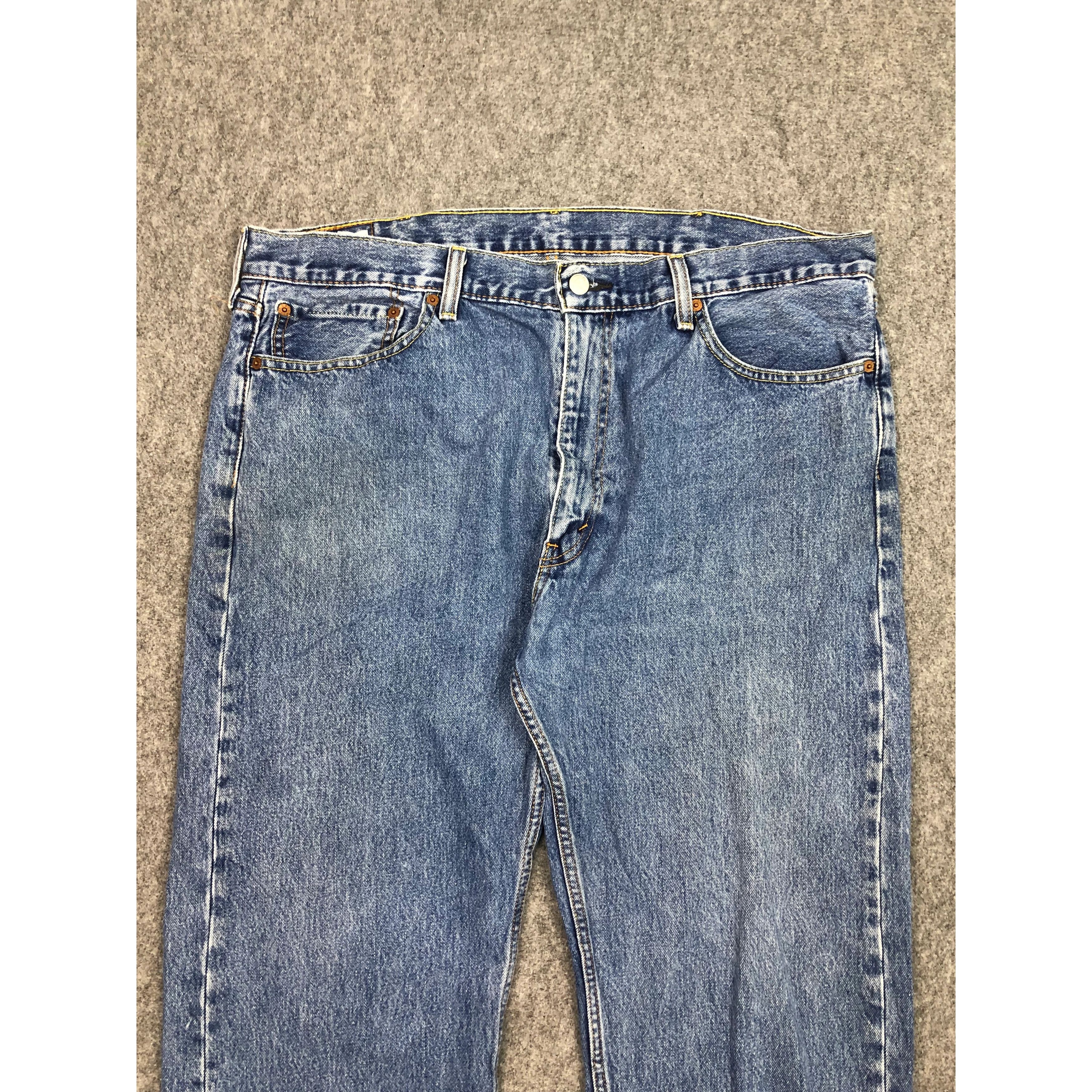 Levi's Vintage Levis Lightwash Blue Jeans DP0382 Size US 40 / EU 56 - 3 Thumbnail