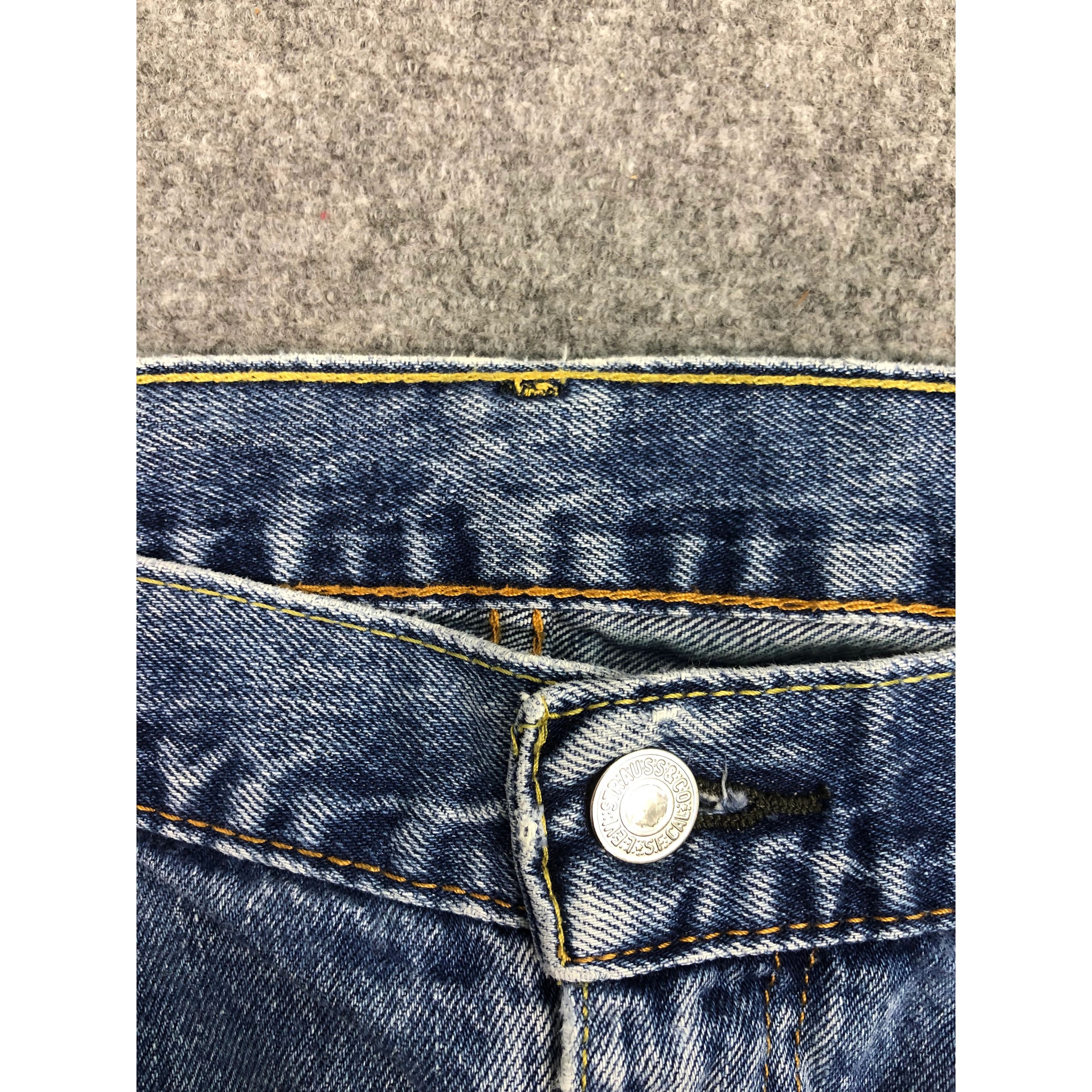 Levi's Vintage Levis Lightwash Blue Jeans DP0382 Size US 40 / EU 56 - 6 Thumbnail