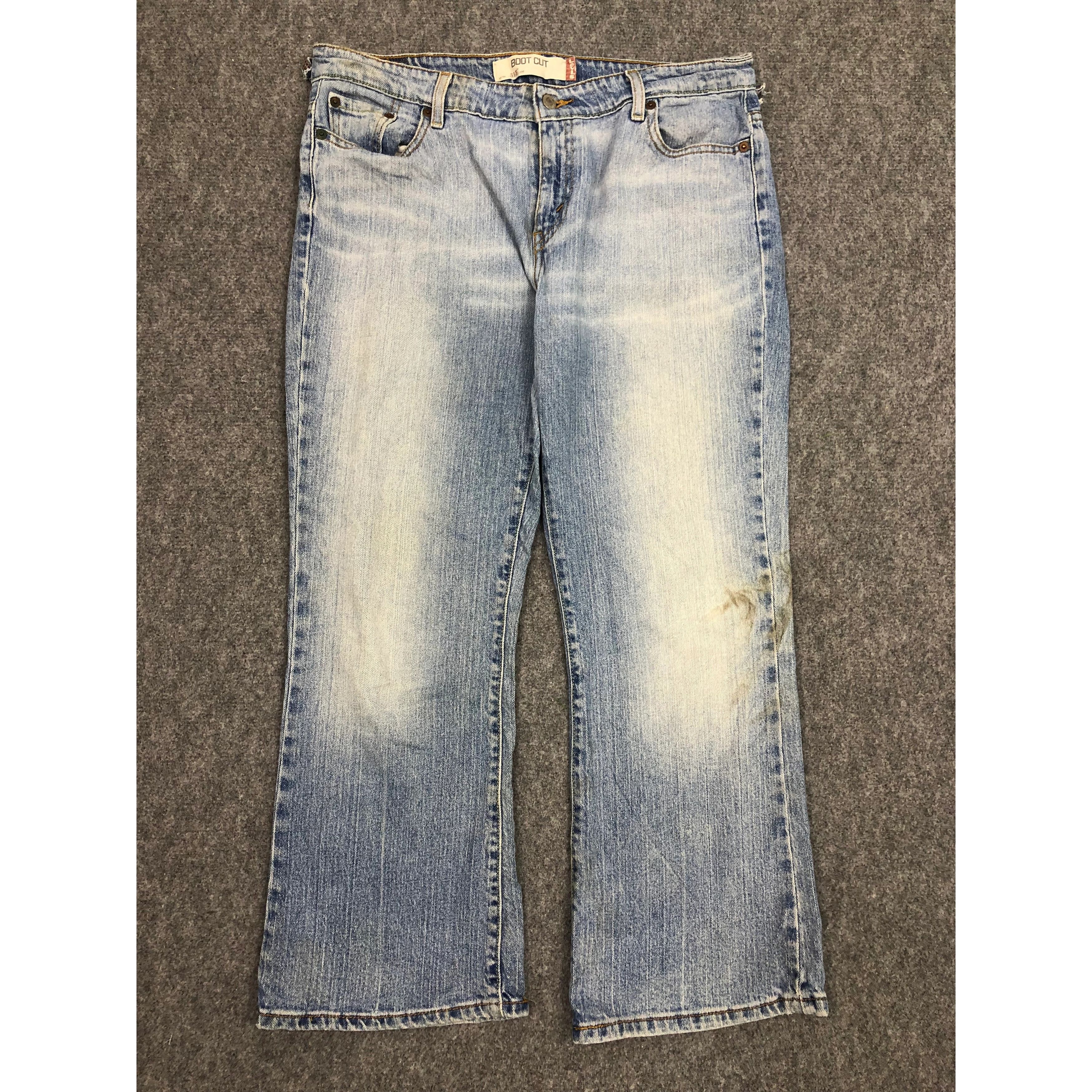 Levi's Vintage Levis 515 Bootcut Denim Jeans Flare DP0306 Size US 36 / EU 52 - 1 Thumbnail