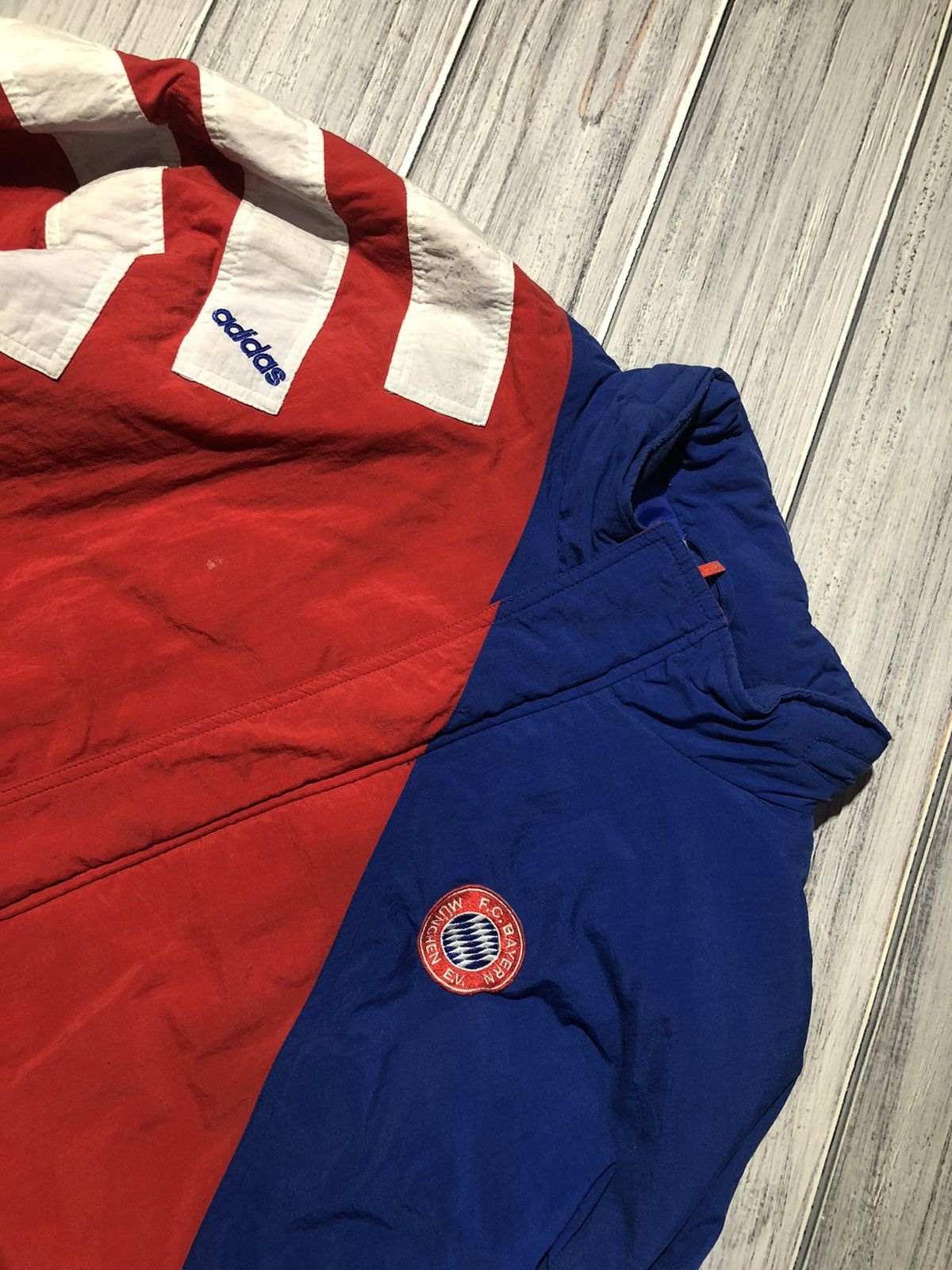 Adidas Vintage Adidas Bayern Munich Football Soccer Coat Jacket 90s Size US L / EU 52-54 / 3 - 2 Thumbnail