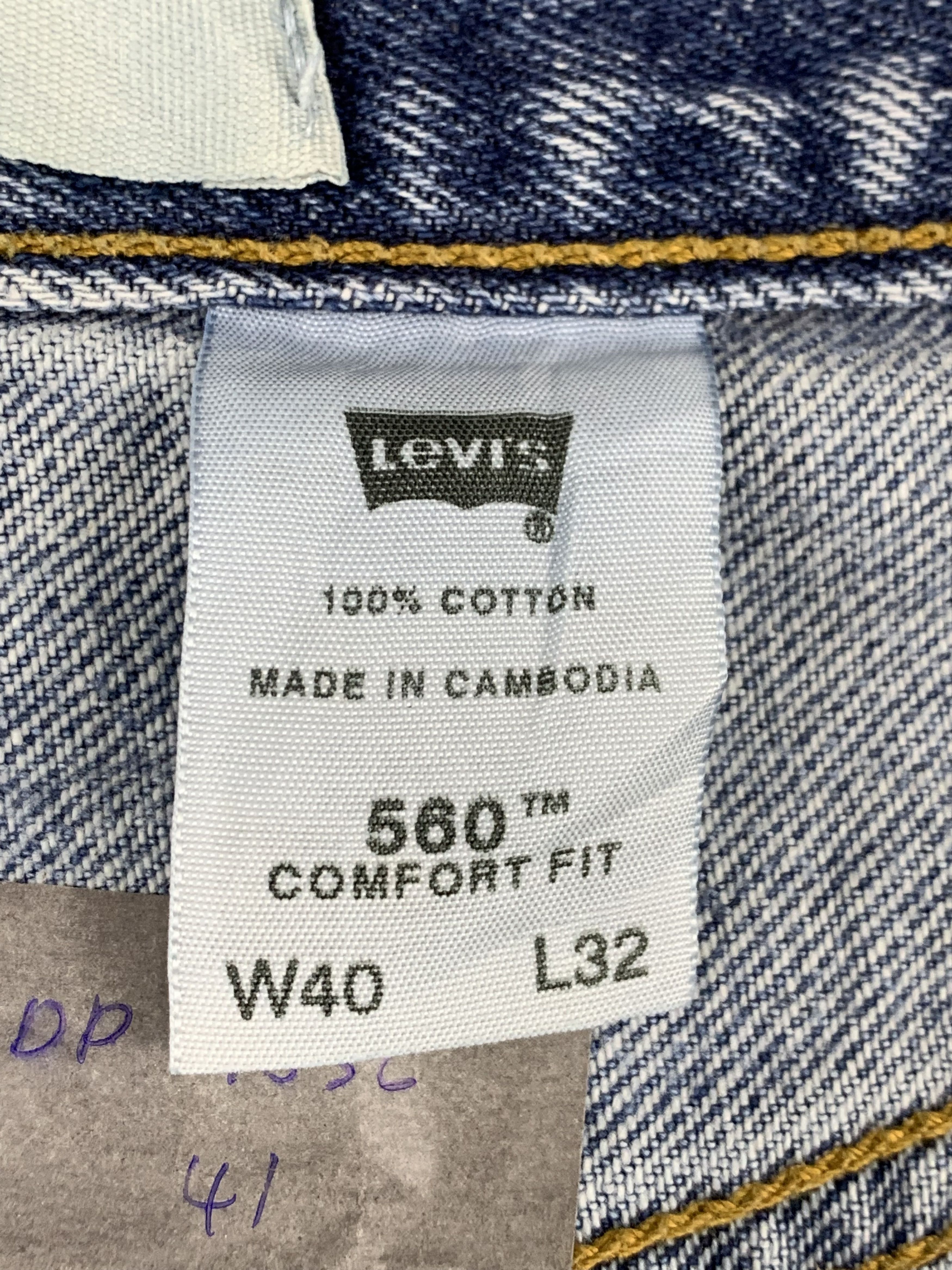 Levi's Vintage Levis 560 Light Blue Jeans DP1836 Size US 41 - 5 Thumbnail