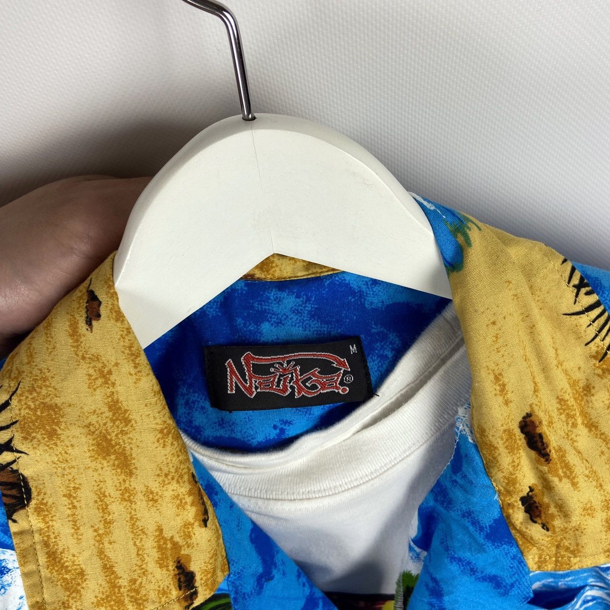 Vintage Vintage 90s Naika Paradise Island Hawaiian Shirt size M nice Size US M / EU 48-50 / 2 - 5 Thumbnail