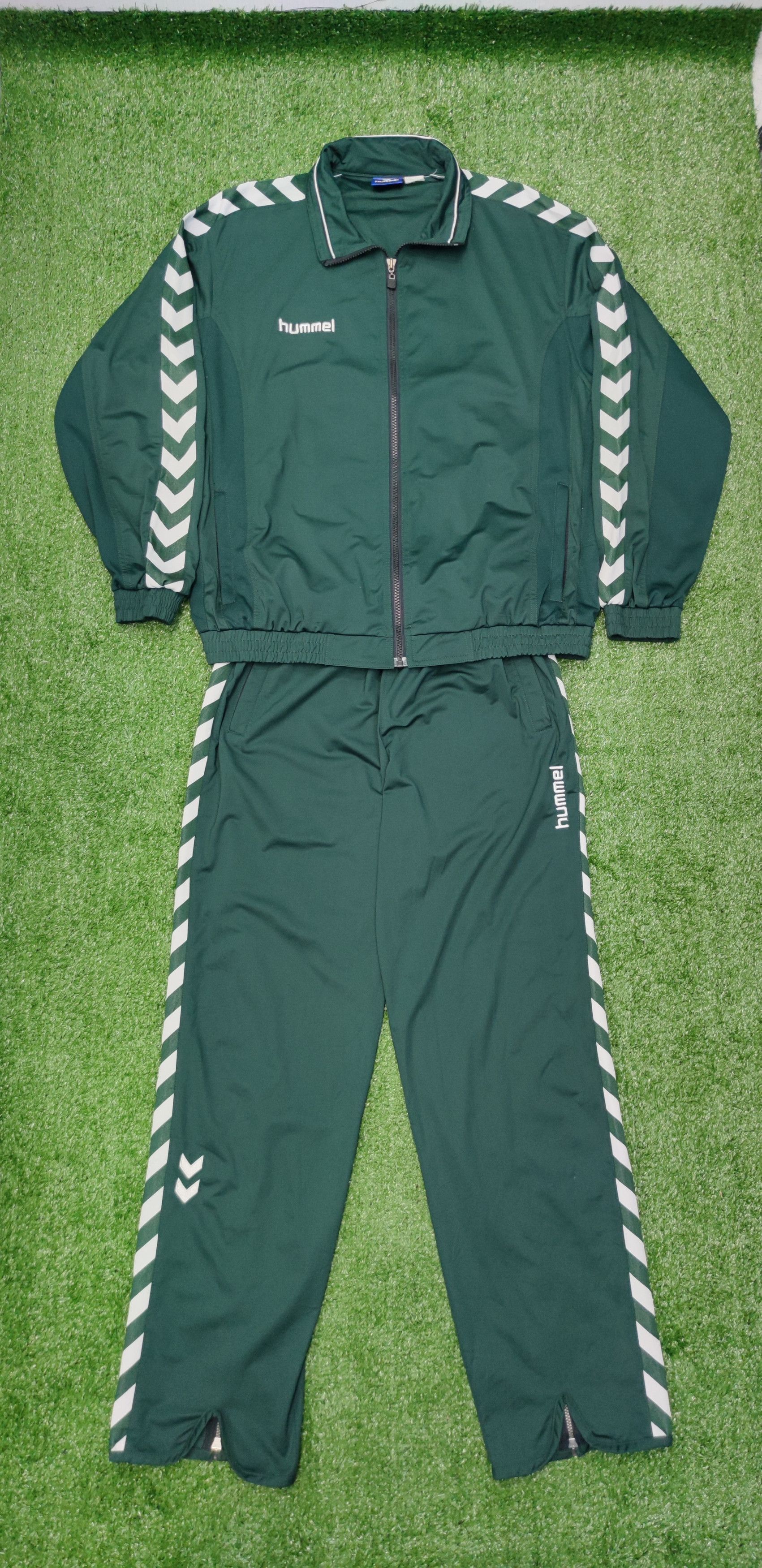 Hummel × Sports Specialties HUMMEL DENMARK TRACKSUIT T112 Size US M / EU 48-50 / 2 - 2 Thumbnail