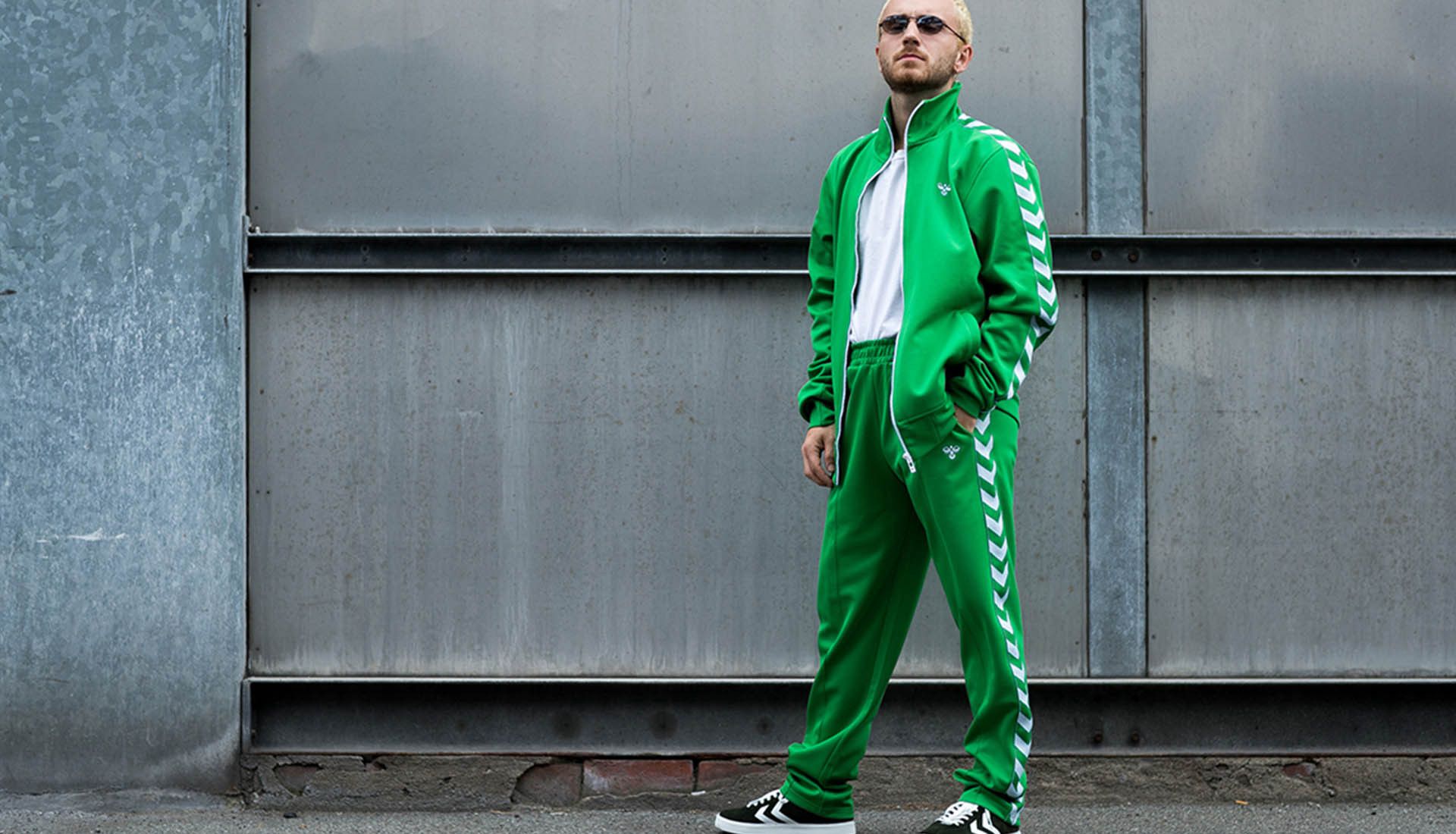 Hummel × Sports Specialties HUMMEL DENMARK TRACKSUIT T112 Size US M / EU 48-50 / 2 - 9 Thumbnail