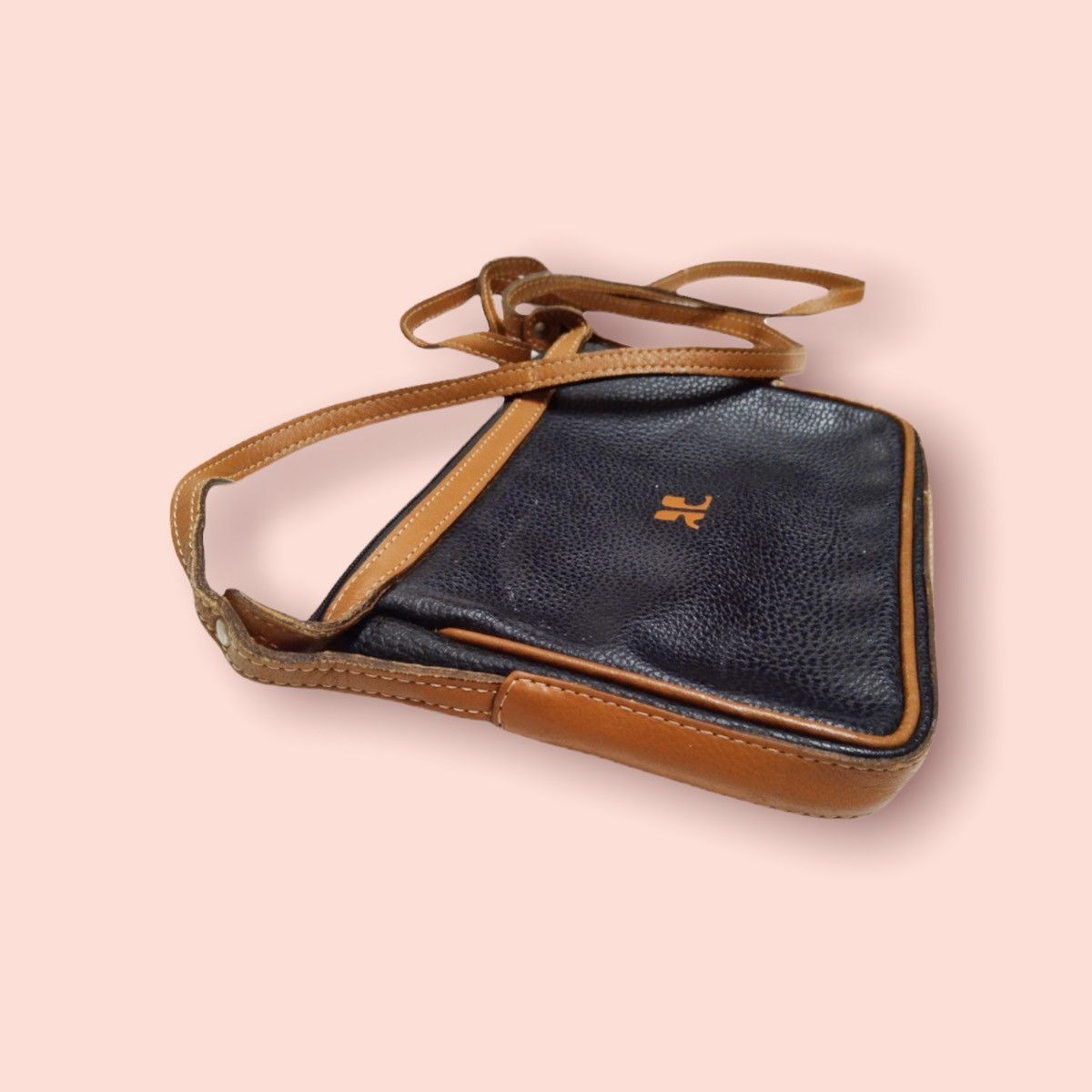 Andre Courreges COURREGES VINTAGE LEATHER MINI CROSSBODY SLING Size ONE SIZE - 6 Thumbnail