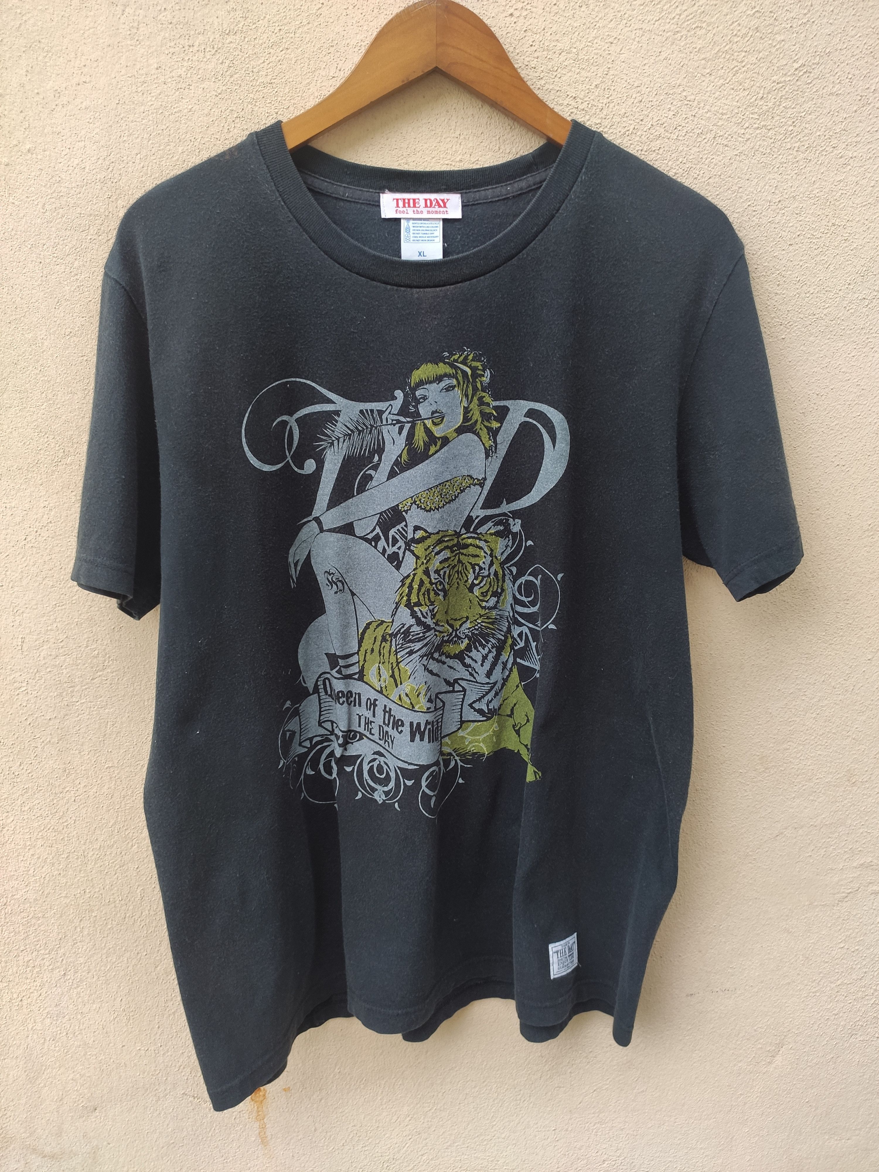 Japanese Brand 🔥 The Day feel the moment t shirt sexy girl Size US L / EU 52-54 / 3 - 4 Thumbnail