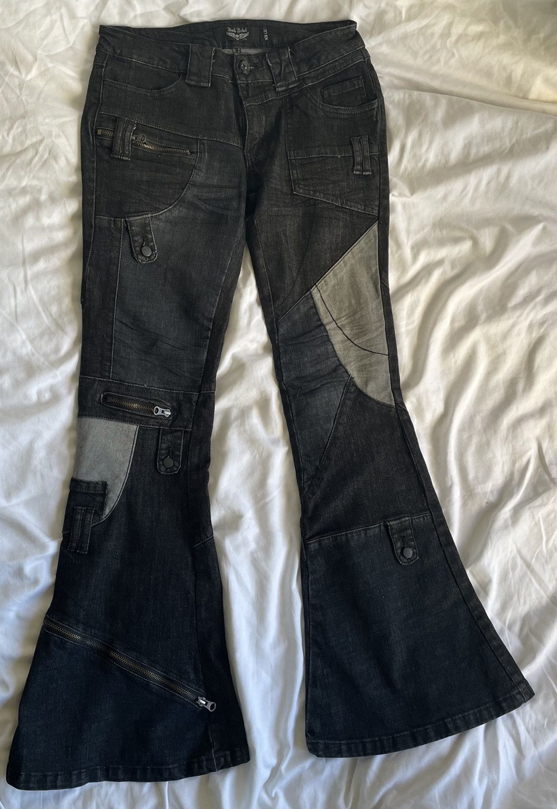 Band Tees × Vintage Rock Rebel Patchwork Zipper Detailed Flared Denim Size US 29 - 1 Thumbnail