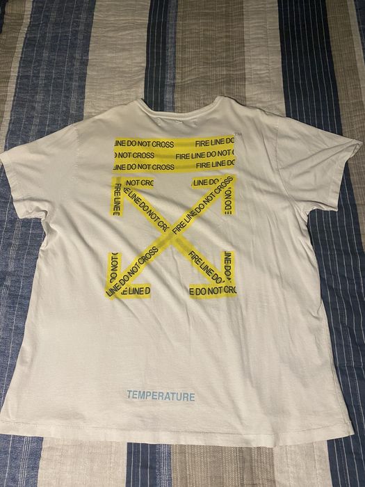 Off white outlet caution tape tee